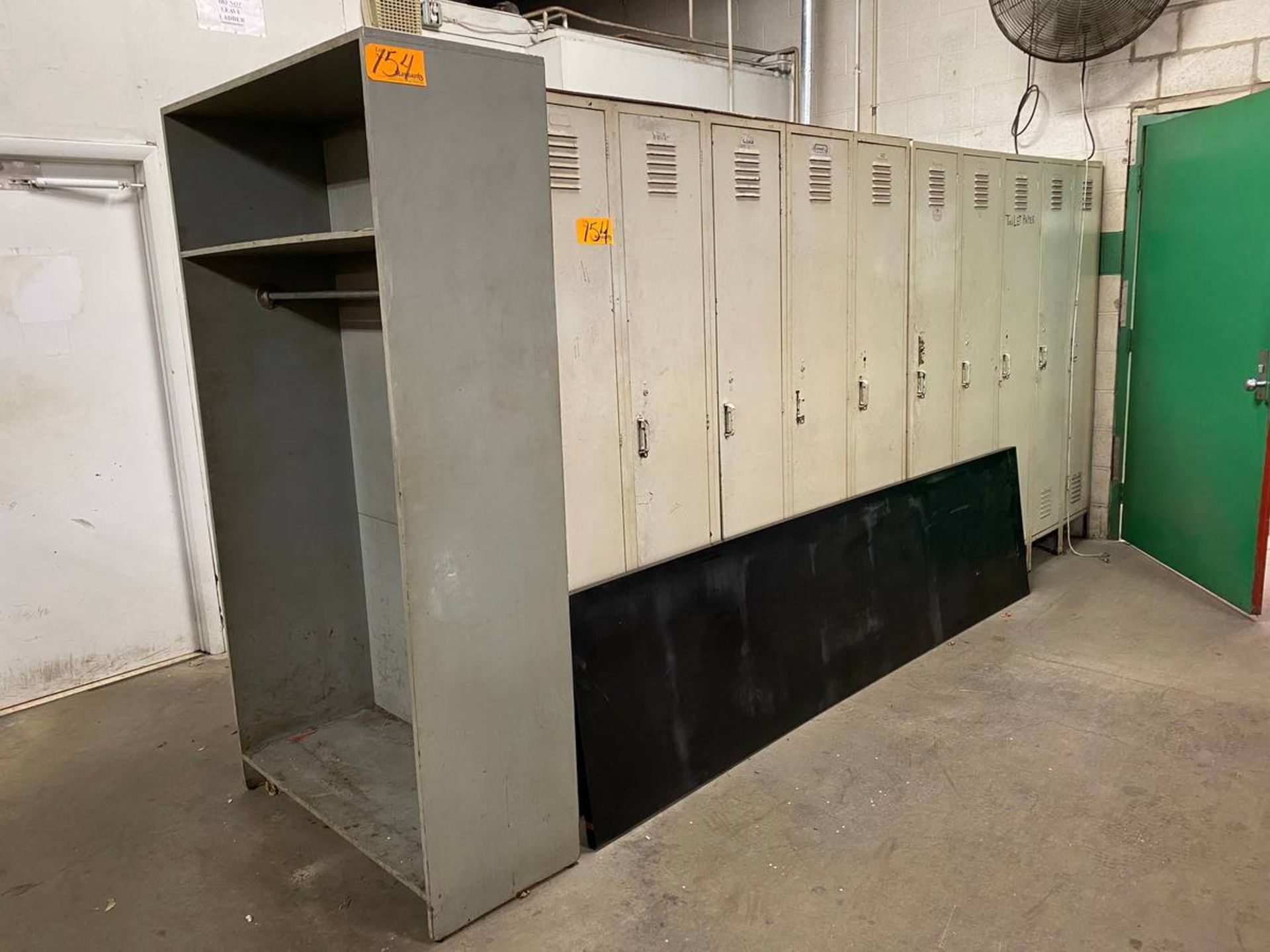 75'' W x 18'' x 78''H Single Door Lockers