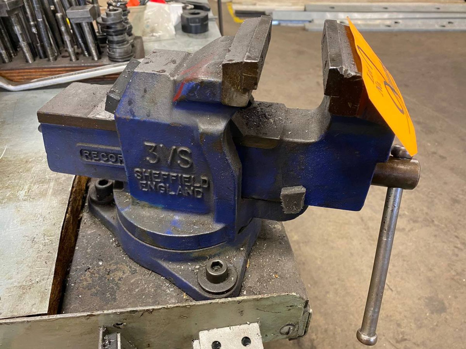 Sheffield England 3VS 4'' Bench Vise Mounted To WorkStation - Image 2 of 2