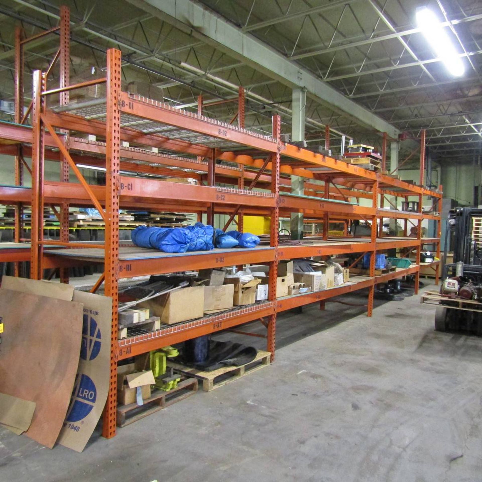 Sections of Pallet Racking to Include: