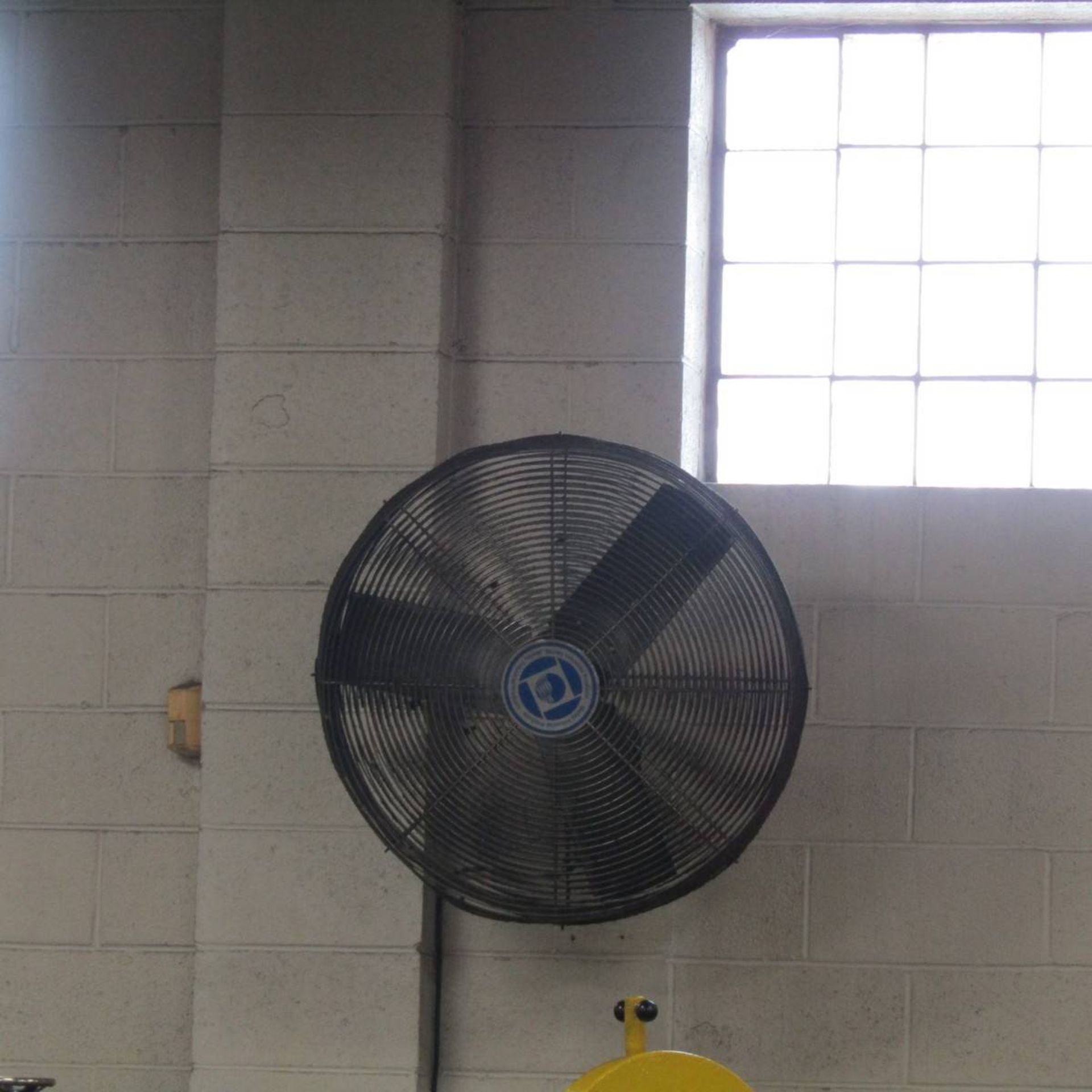 Lot of Assorted Fans - Image 5 of 6