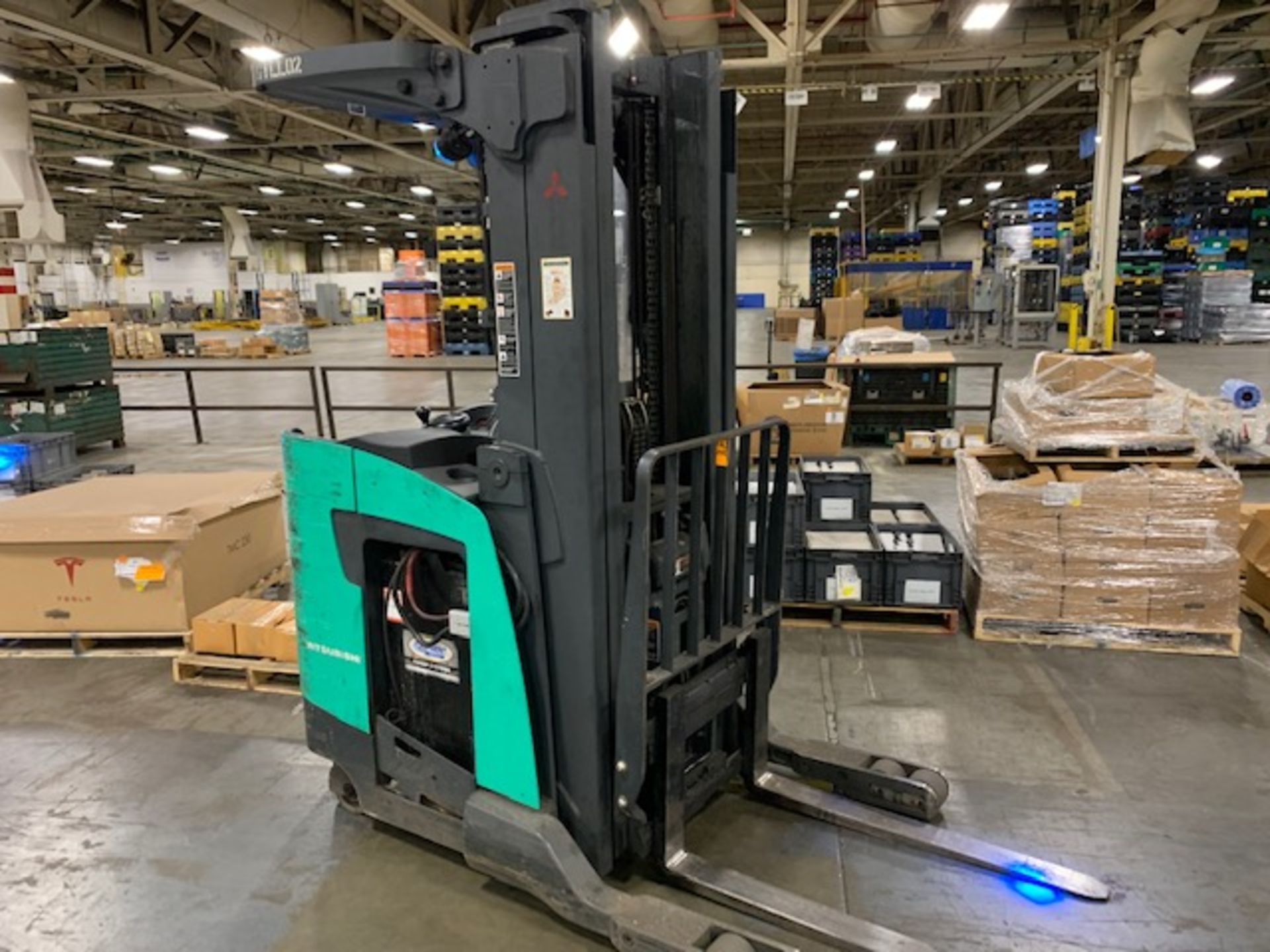 2016 Mitsubishi ESR23N2 Narrow Aisle Forklift