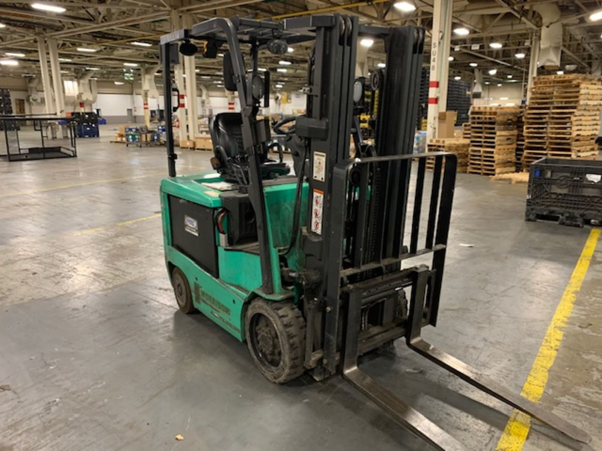 2016 Mitsubishi FBC25N2 Forklift to include Builders Mod