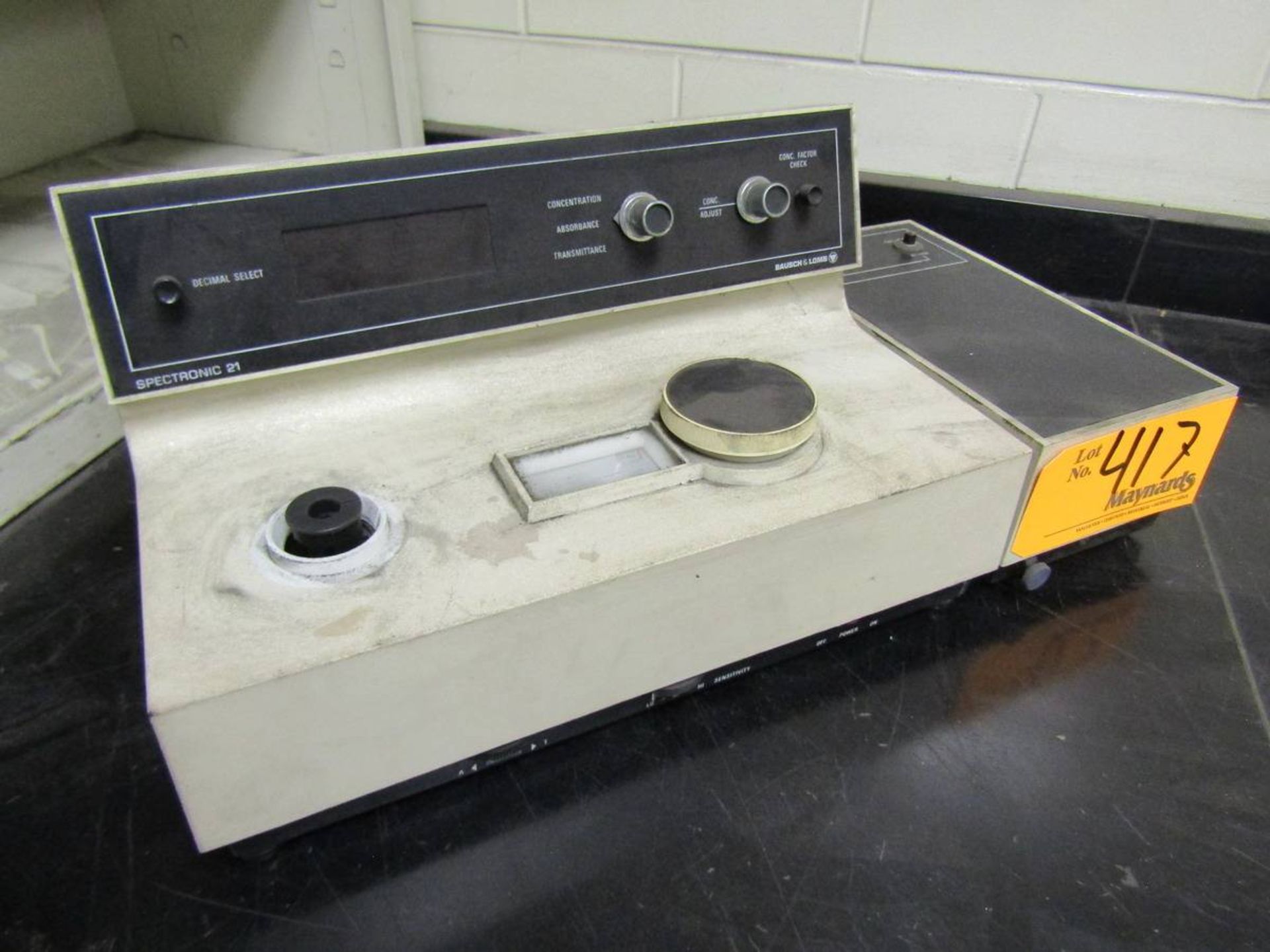 Bausch & Lomb Spectronic 21 Visible Spectrophotometer