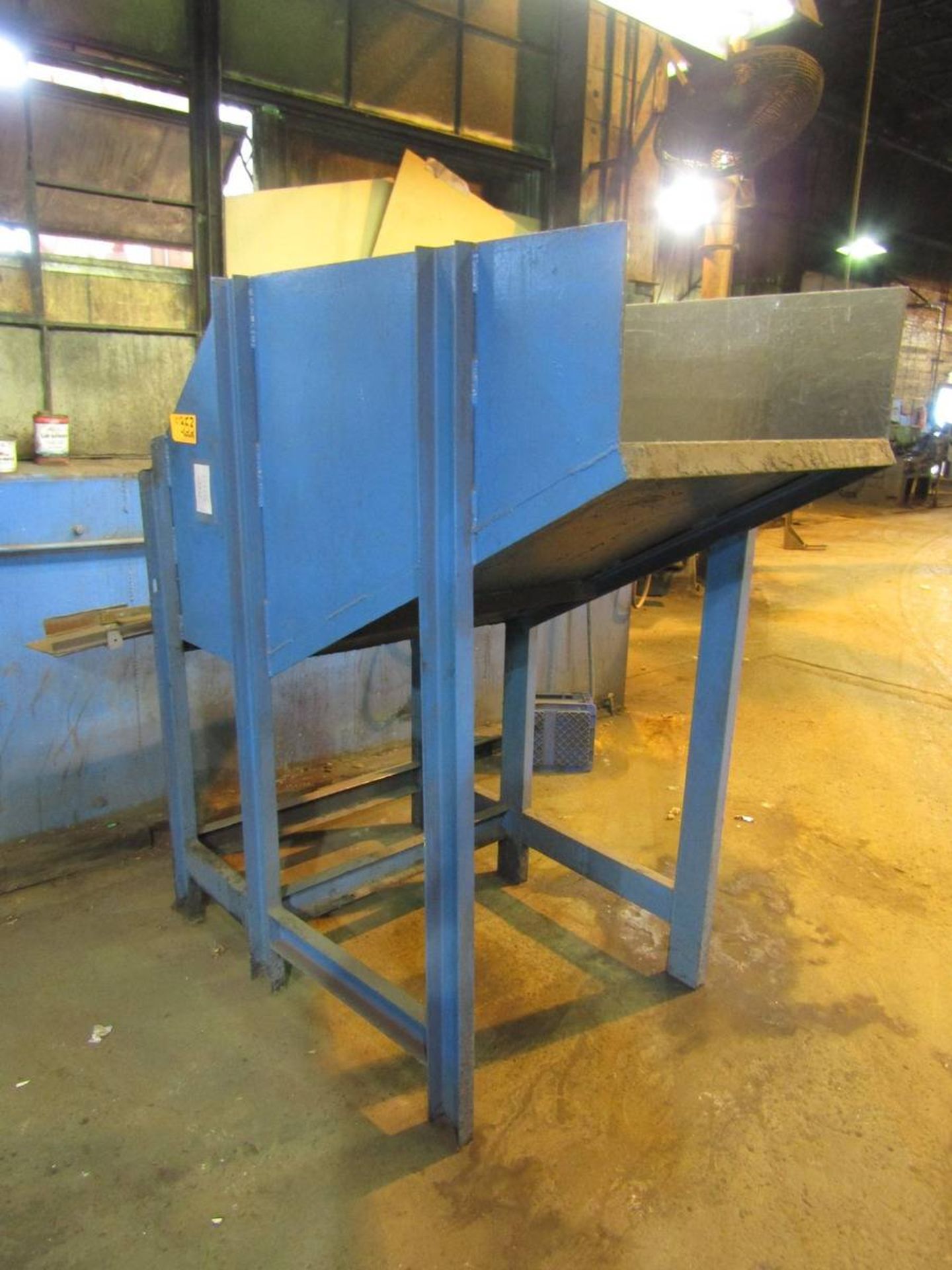 Steel Gravity Feed Sorting Station