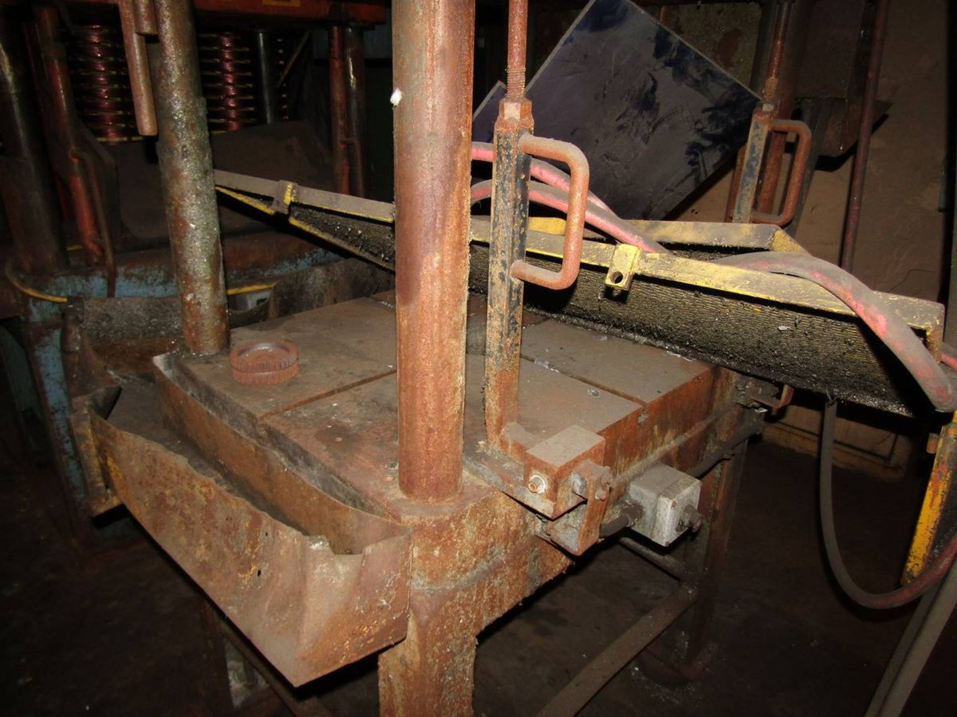 4-Post Hydraulic Trim Press - Image 7 of 9