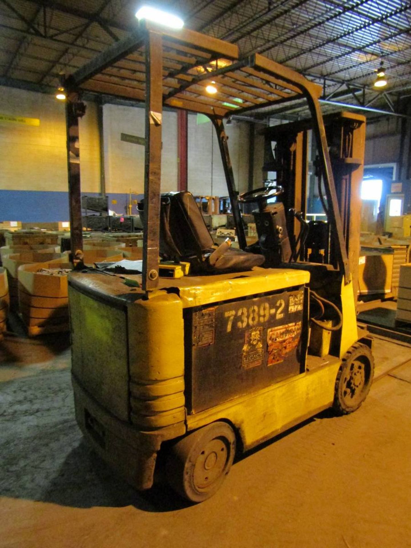 Caterpillar 2EC25E 36V Electric Forklift - Image 2 of 5