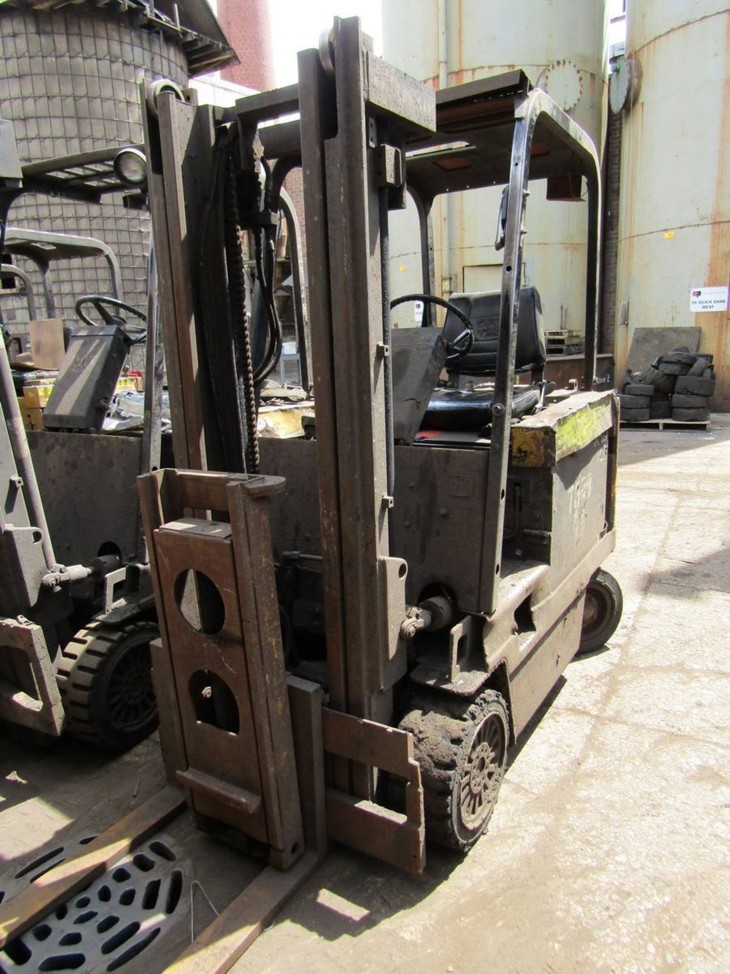 Caterpillar M50D 36V Electric Forklift