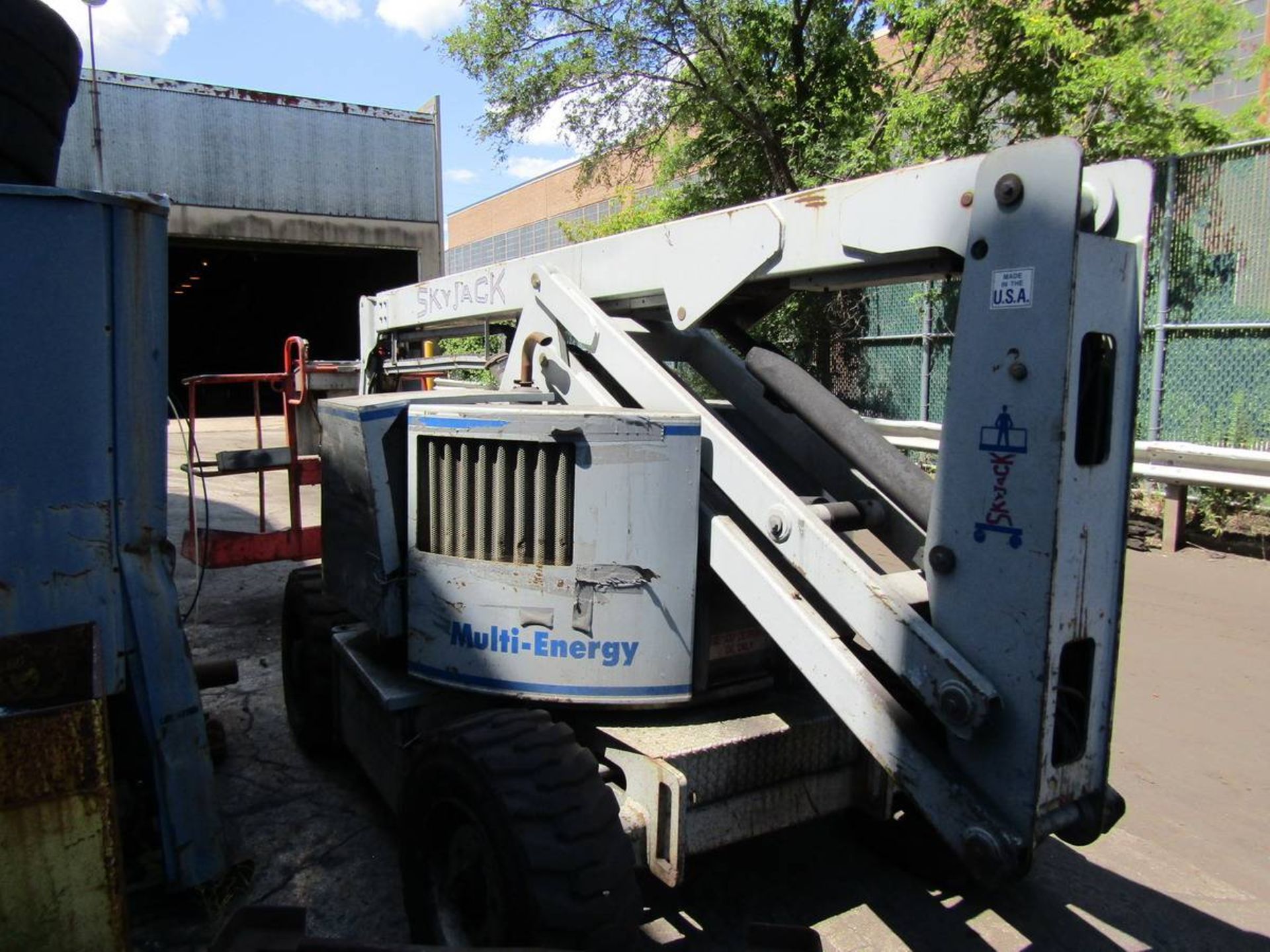 Skyjack SJKB-40CME Telescoping Boom Lift - Image 3 of 6