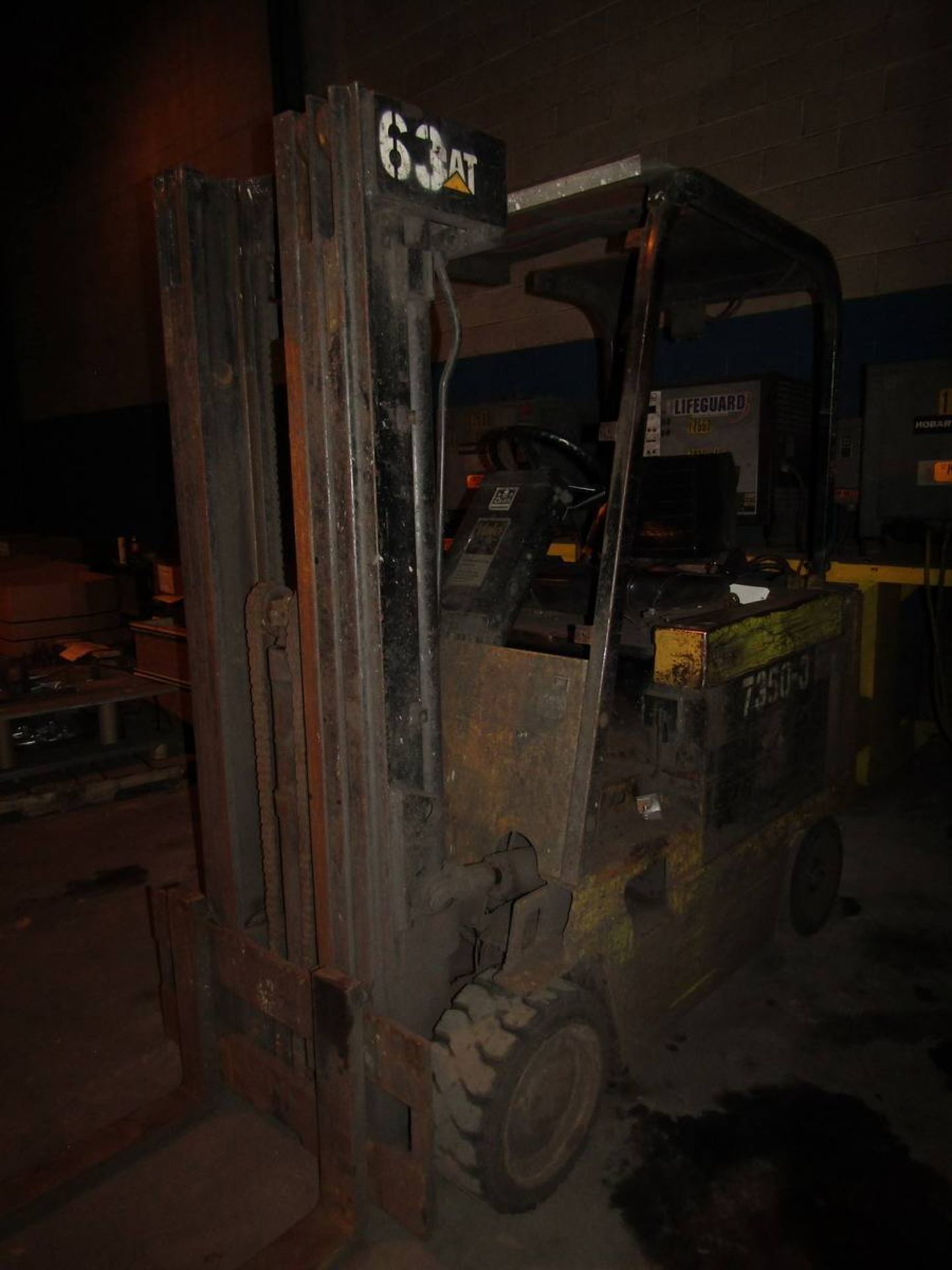 Caterpillar MC60SA 36V Electric Forklift - Image 2 of 5