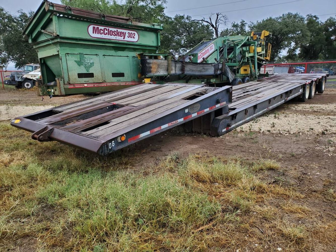 Maverick Aggregates - Mcloskey Vibratory Screeners, CAT Excavators, CAT Loaders, Trailers and more