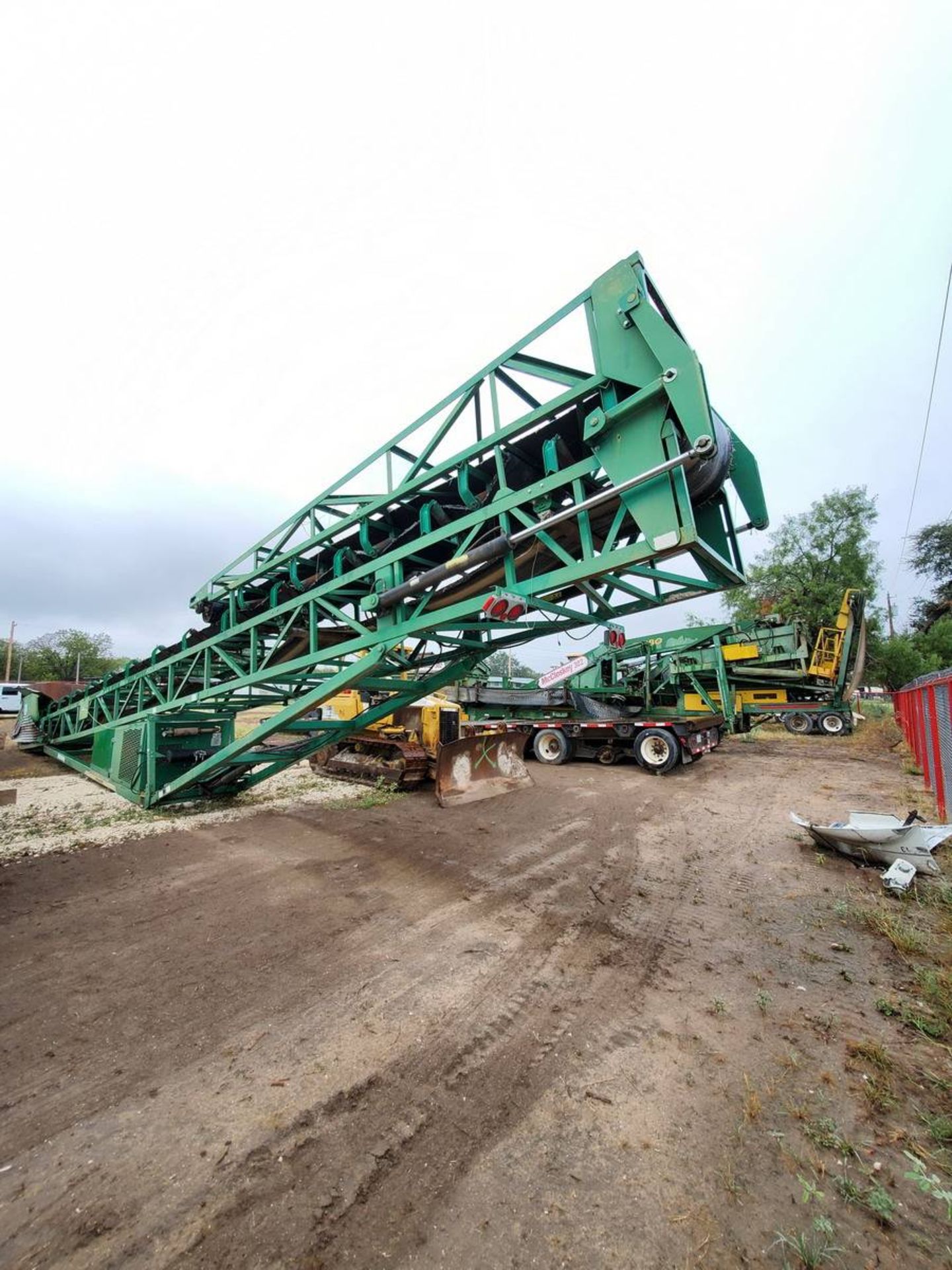 2012 McCloskey 3680DK Wheel Mounted Stacking Conveyor - Image 3 of 9