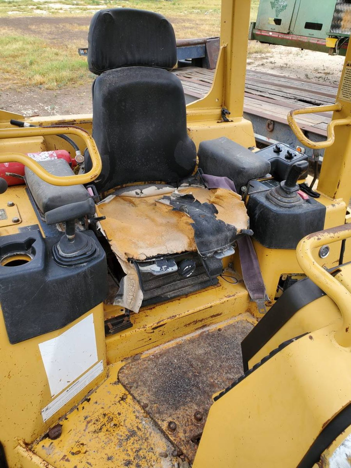 2003 Caterpillar D5G XL Crawler Dozer - Image 6 of 9