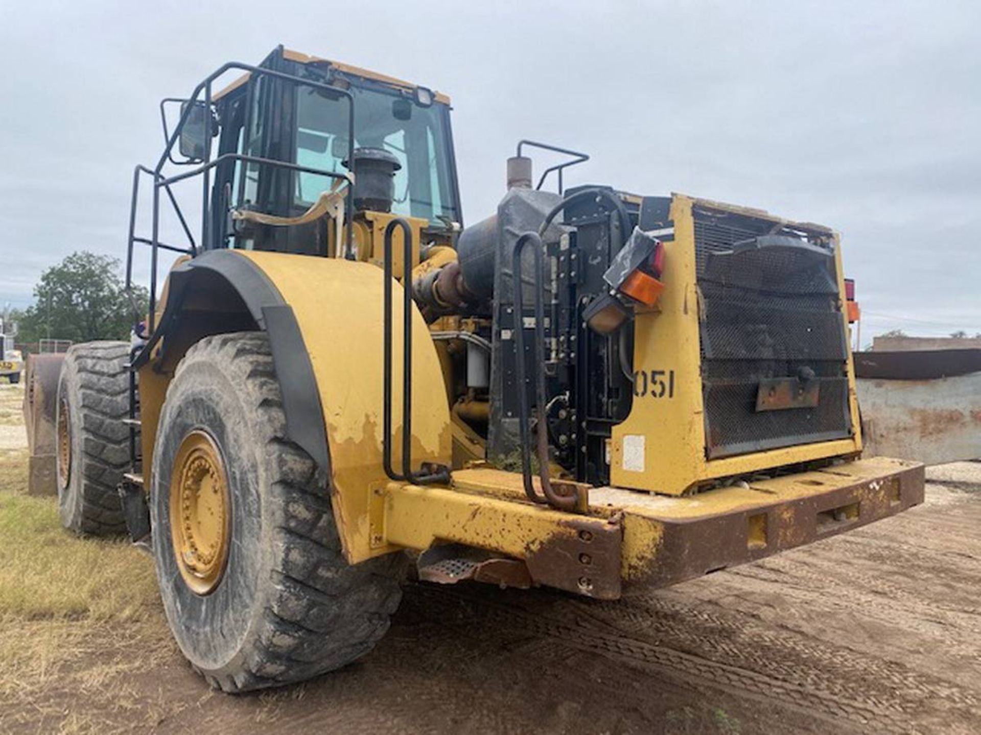 2002 Caterpillar 980G Wheel Loader - Image 2 of 5