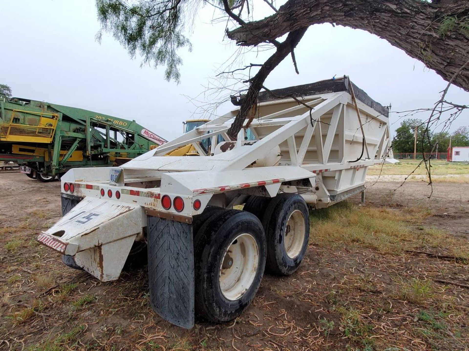 CPS Belly Dump Truck - Image 5 of 8