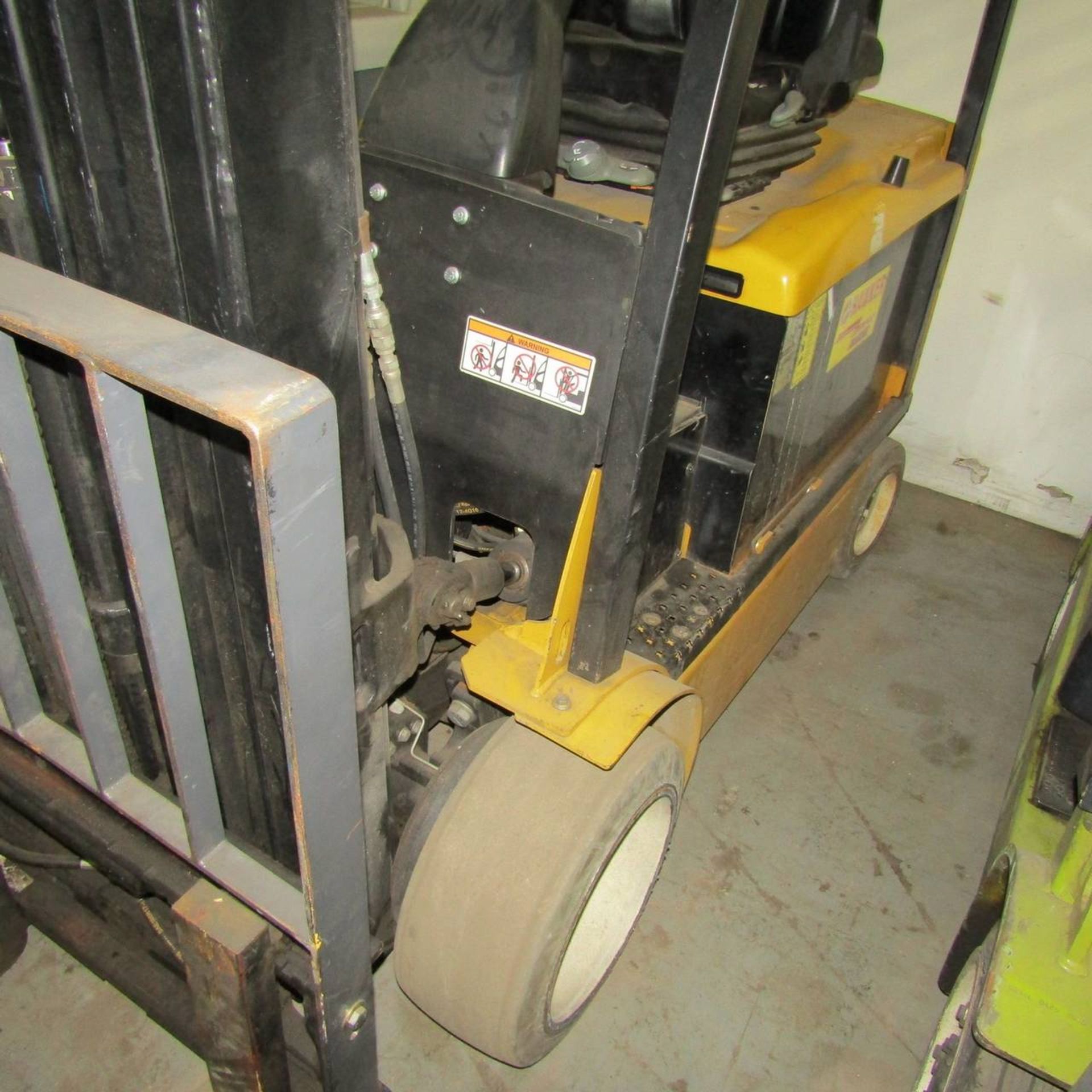 2011 Yale ERC065VGN36TQ100 Electric Fork Lift - Image 3 of 10