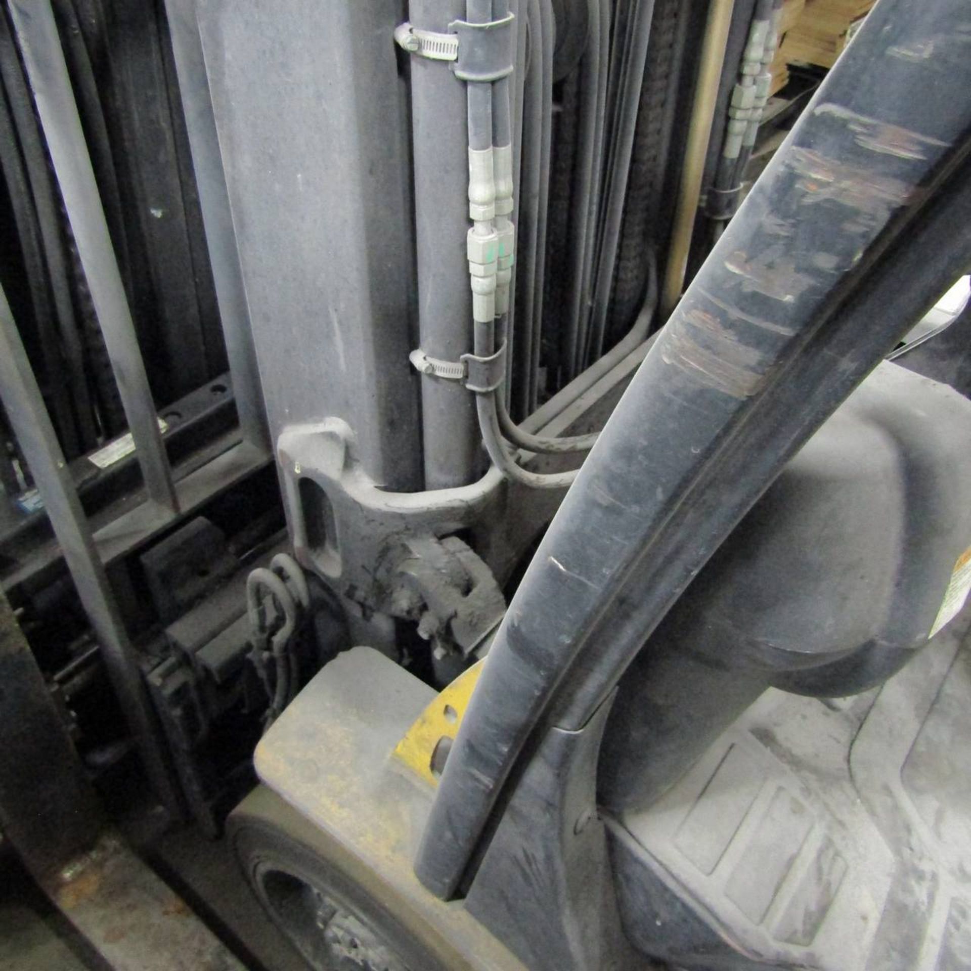 2012 Yale GLC050VXNVRE085 Propane Fork Lift - Image 4 of 5