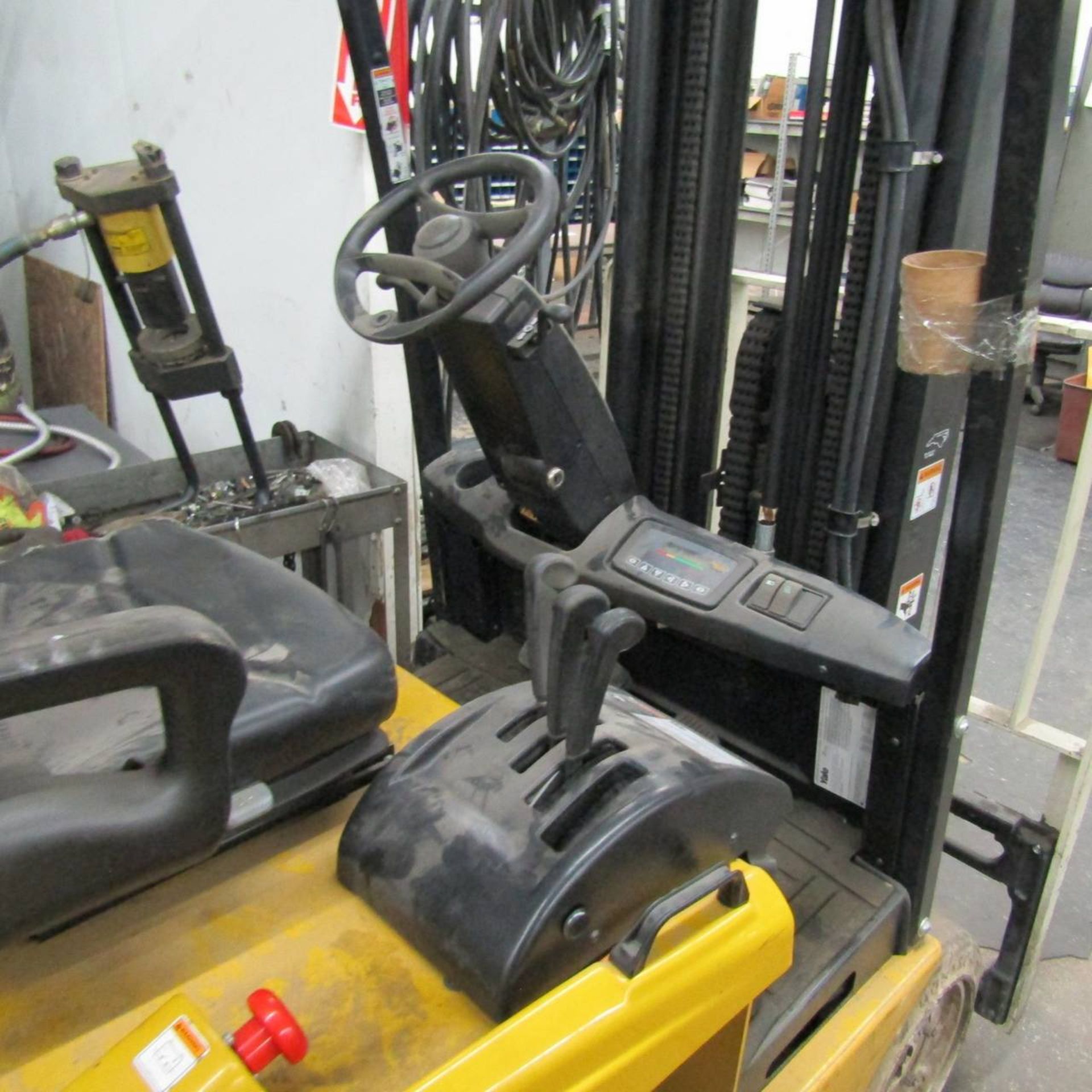 2009 Yale ERP040THN36TE082 Electric Fork Lift - Image 4 of 5