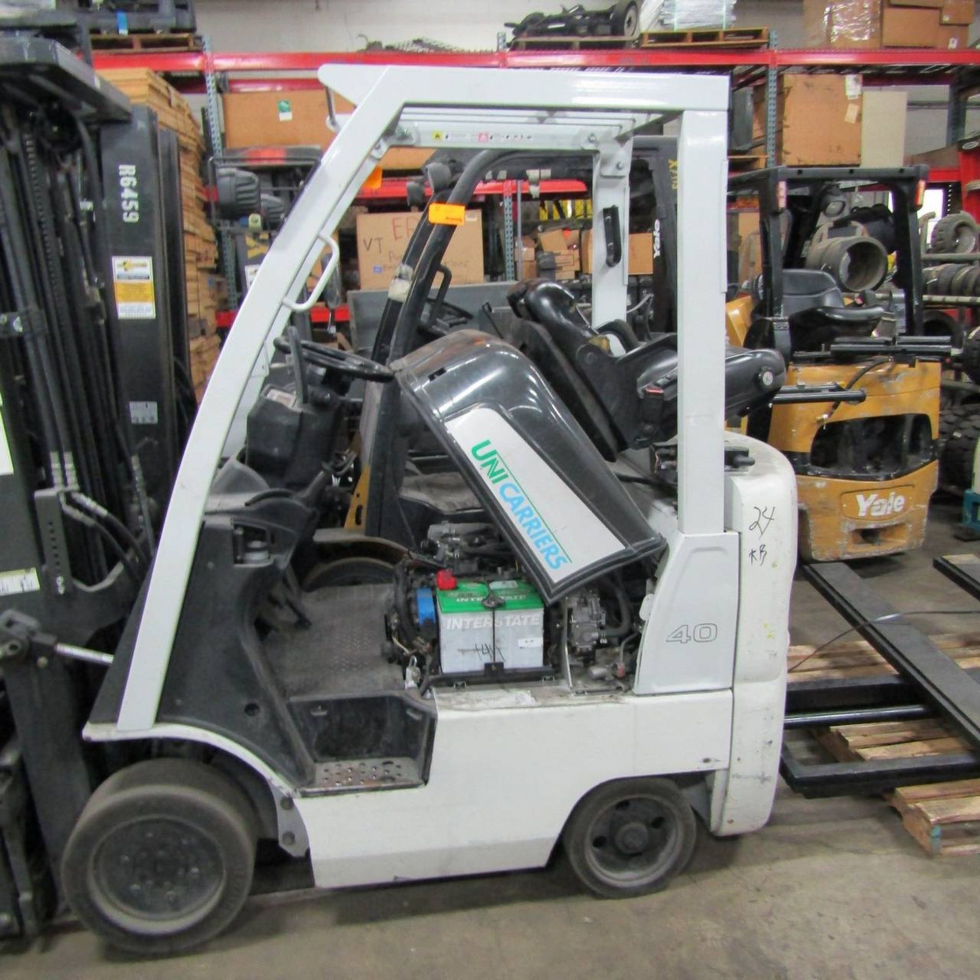 2015 Unicarriers MCP1F1A20LV Propane Fork Lift - Image 4 of 5