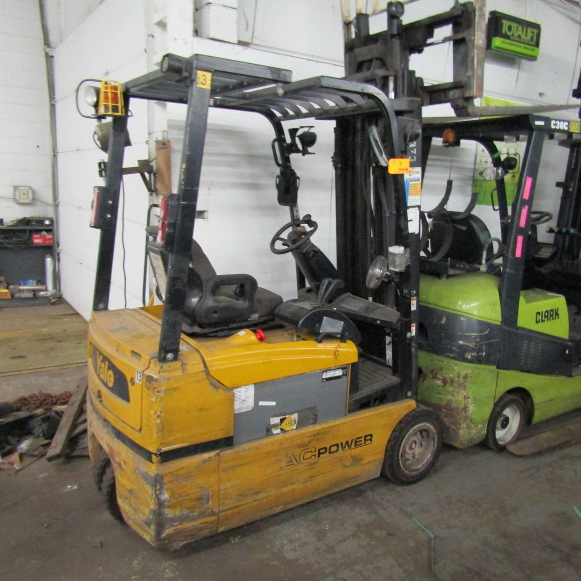 2008 Yale ERP040THN36TE082 Electric Fork Lift - Image 4 of 6