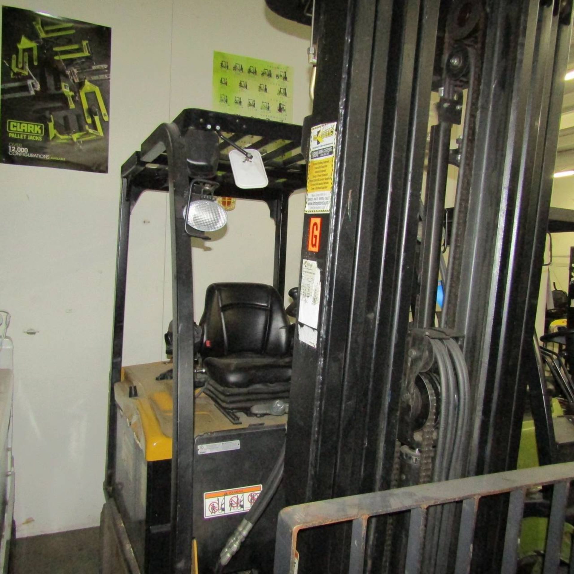 2011 Yale ERC065VGN36TQ100 Electric Fork Lift - Image 6 of 10