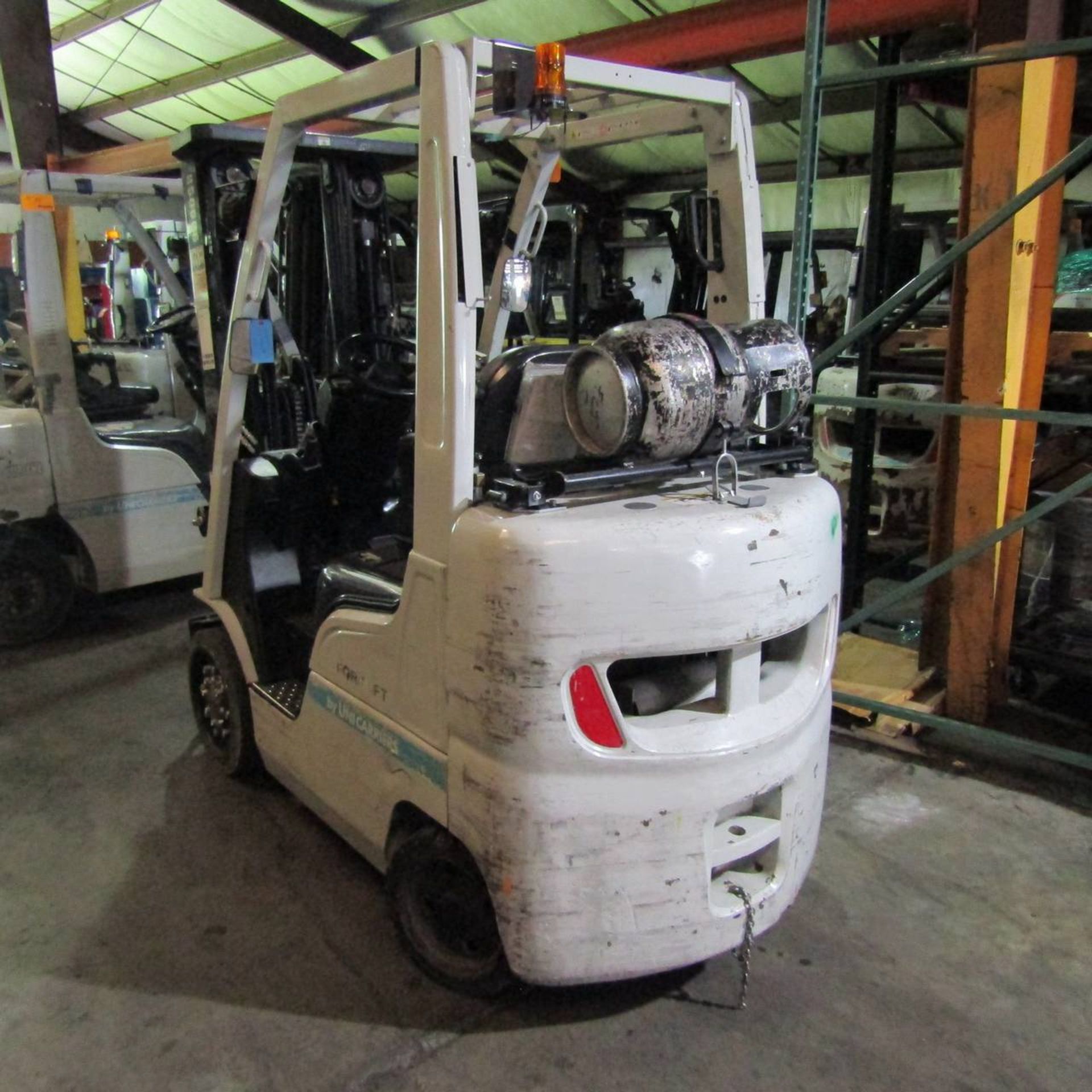 2015 Unicarriers MCP1F2A25LV Propane Fork Lift - Image 3 of 6