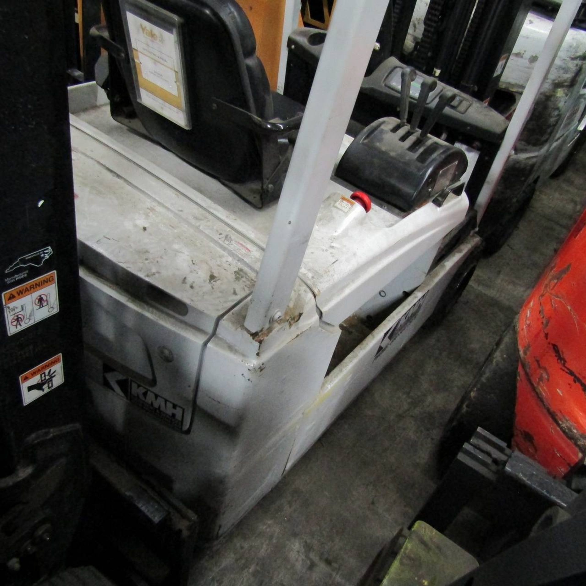 2009 Yale ERP040THN36TE082 Electric Fork Lift - Image 2 of 10