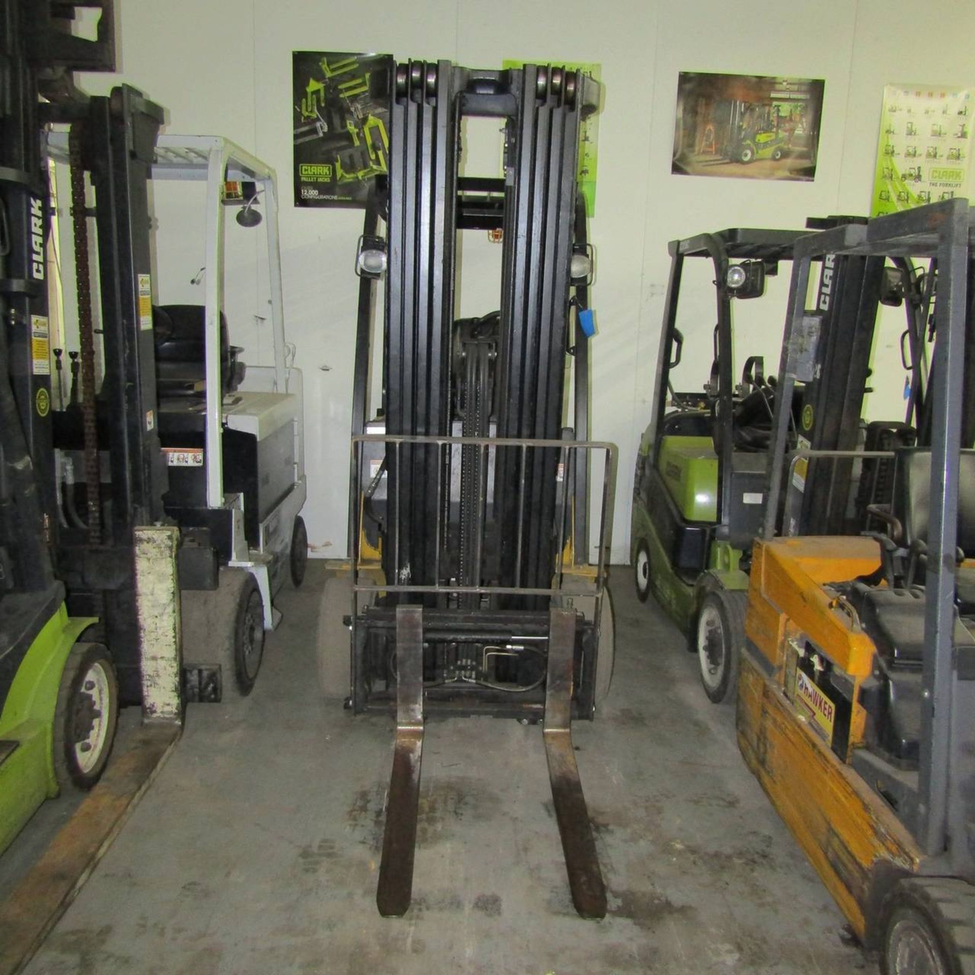 2011 Yale ERC065VGN36TQ100 Electric Fork Lift - Image 7 of 10