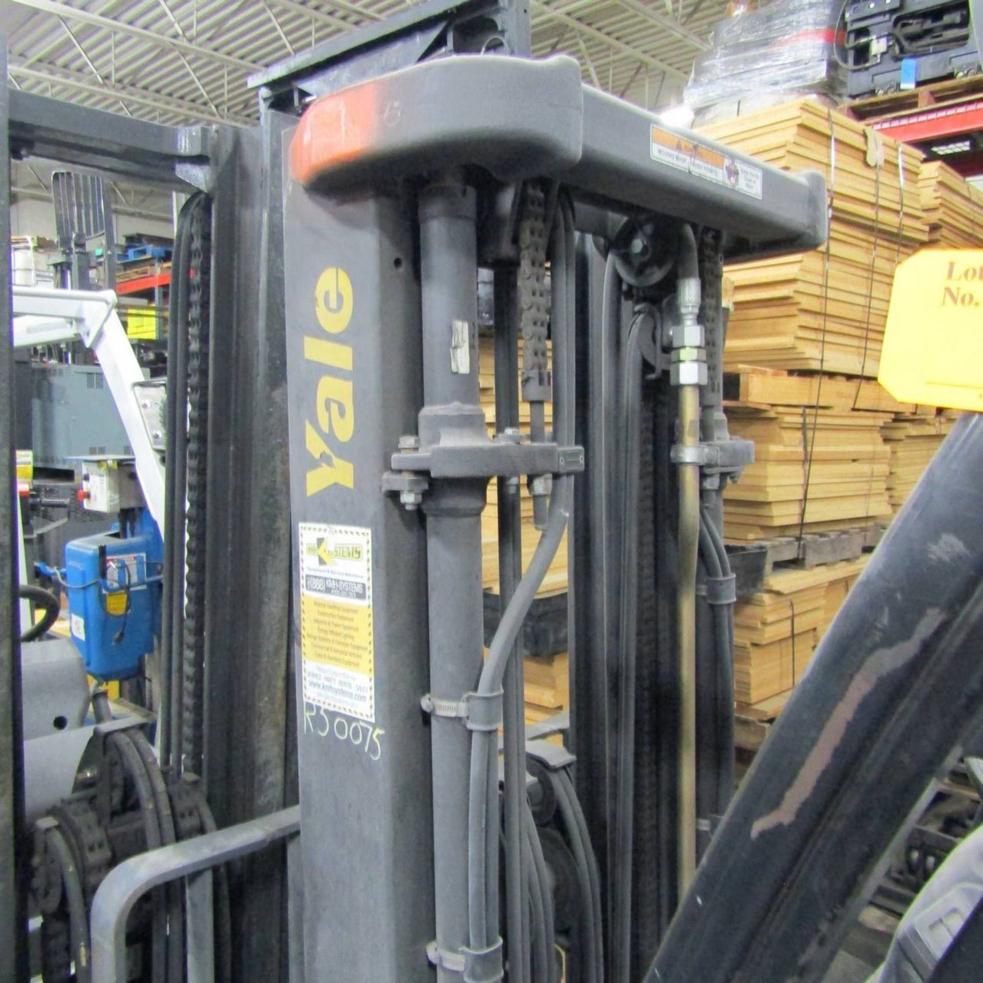 2012 Yale GLC050VXNVRE085 Propane Fork Lift - Image 3 of 5