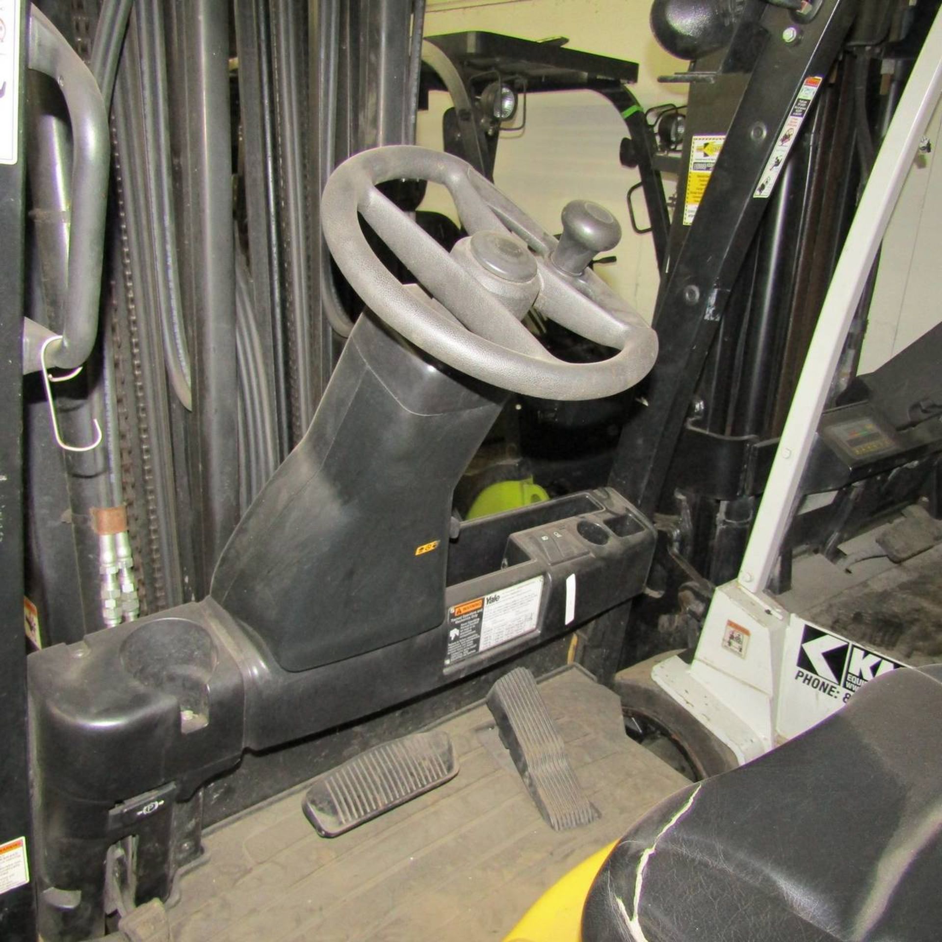 2011 Yale ERC065VGN36TQ100 Electric Fork Lift - Image 8 of 10