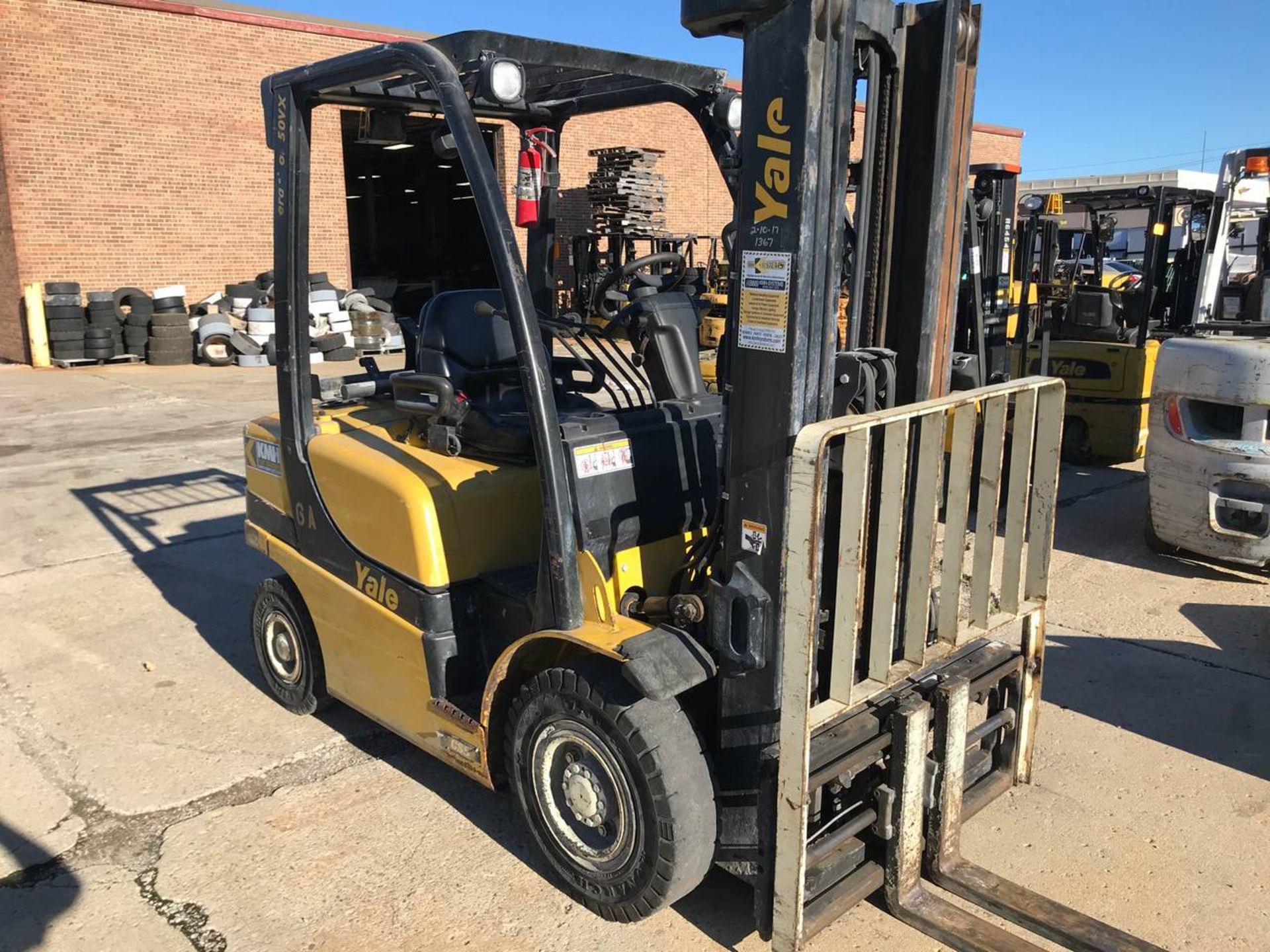 2012 Yale GLP050VXNVRE086 Propane Fork Lift - Image 2 of 4