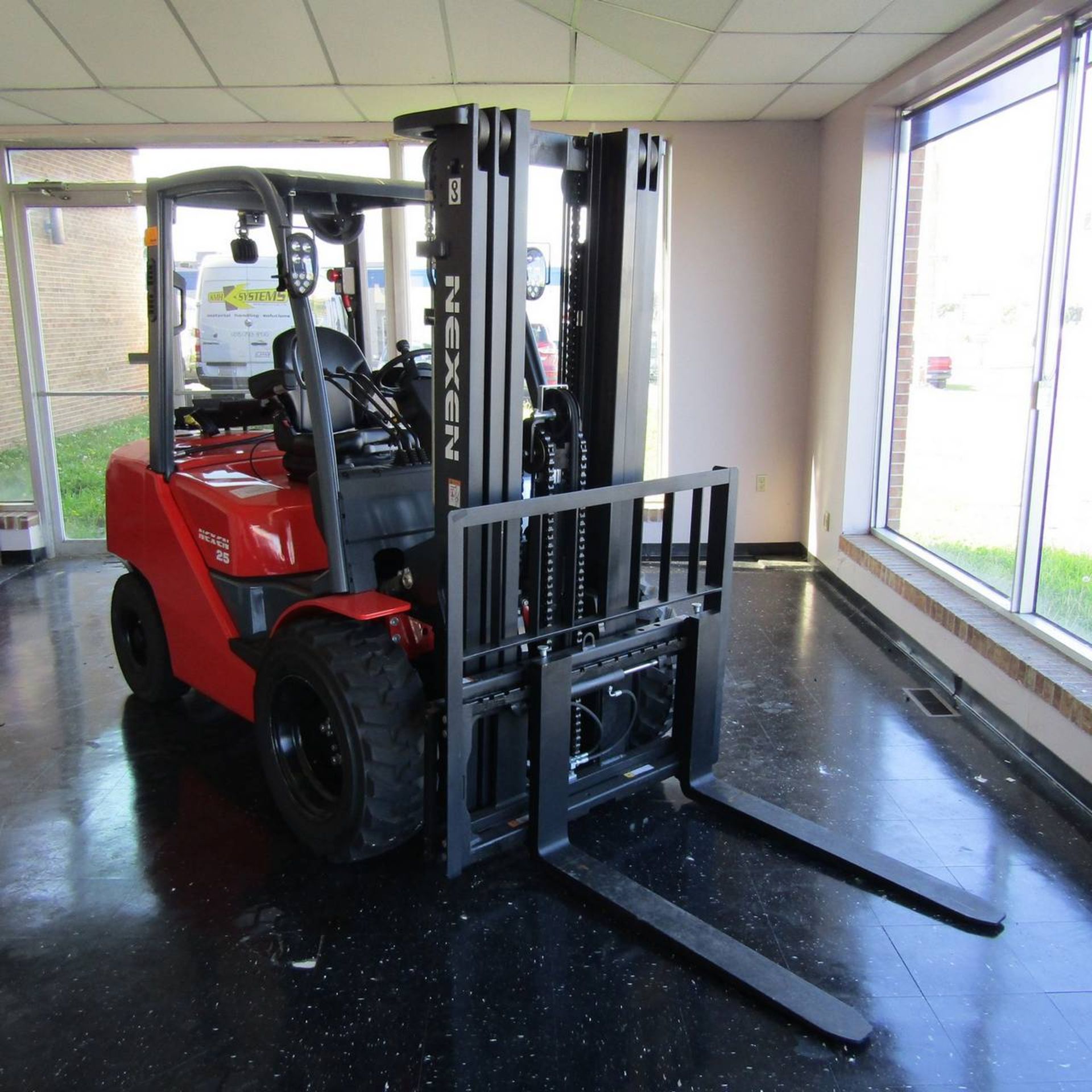 2019 Nexen FGL25SRT Propane Fork Lift