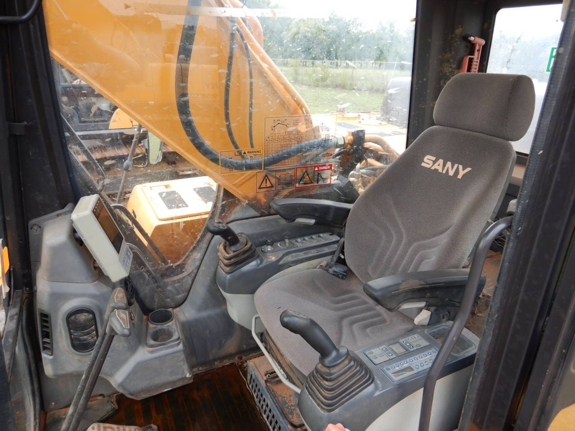 2016 SANY SY235C Excavator - Image 12 of 17