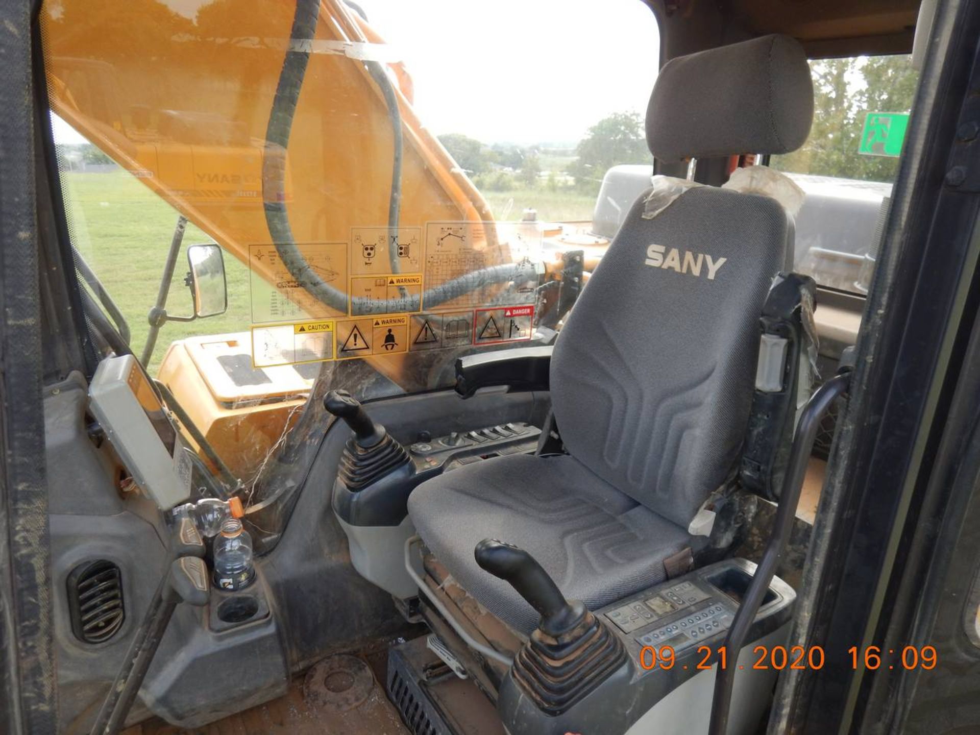 2016 SANY SY235C Excavator - Image 14 of 19