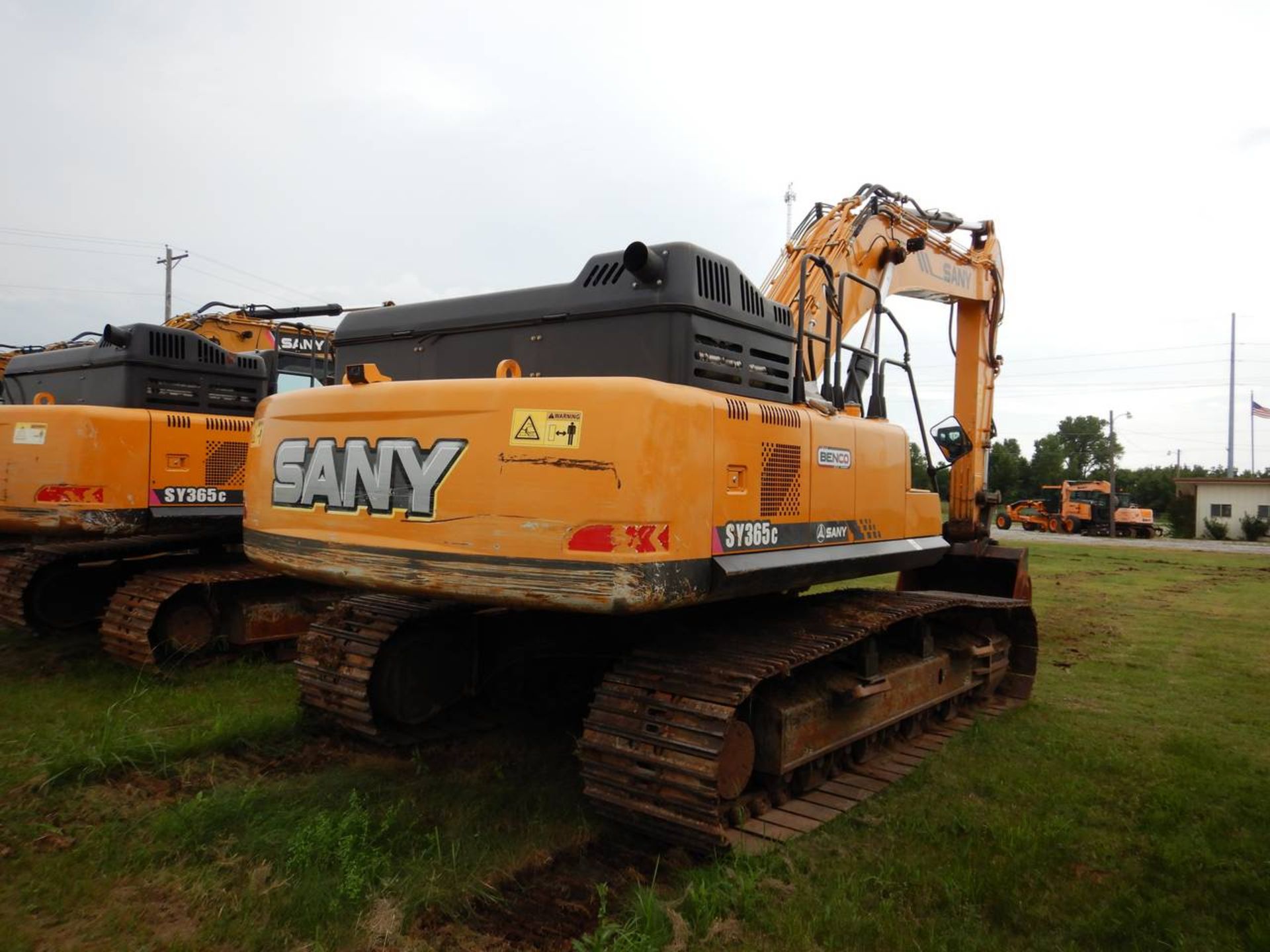 2016 SANY SY365C Excavator - Image 3 of 17