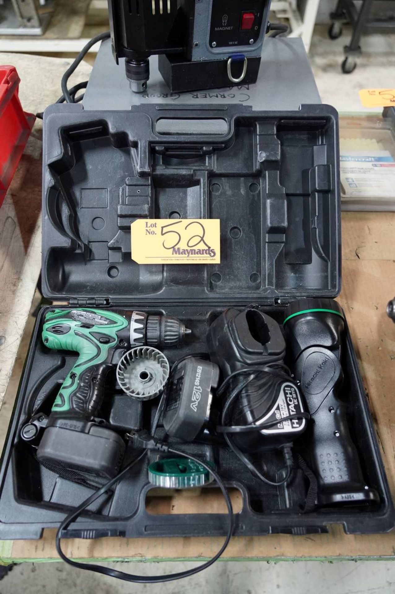Hitchi DS 120VF3 SGX Cordless Drill and Light Set