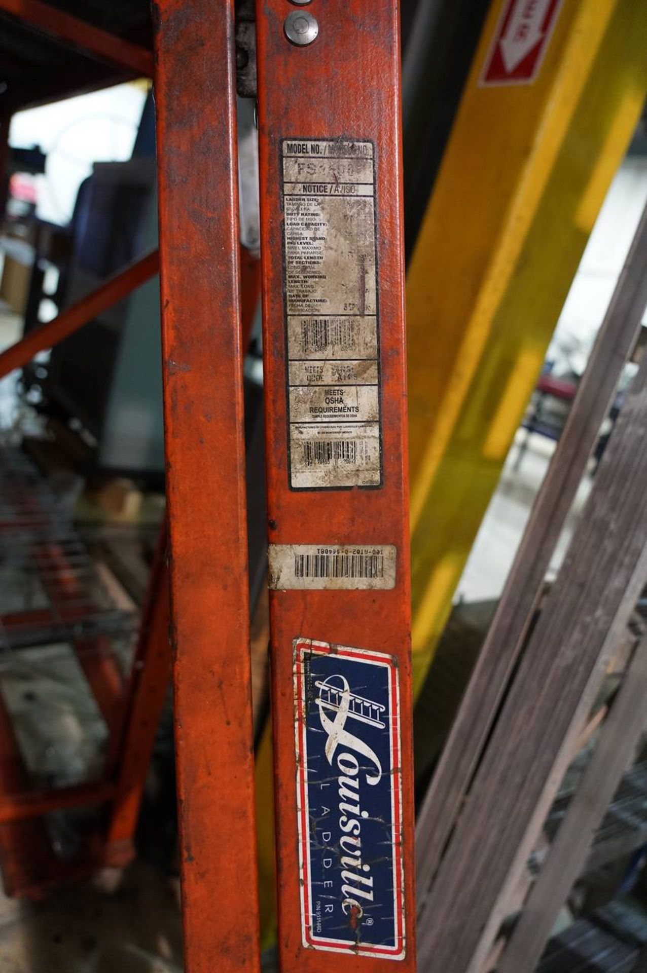 Louiseville PS1600 8'ft Fiberglass A Frame Ladder - Image 2 of 2