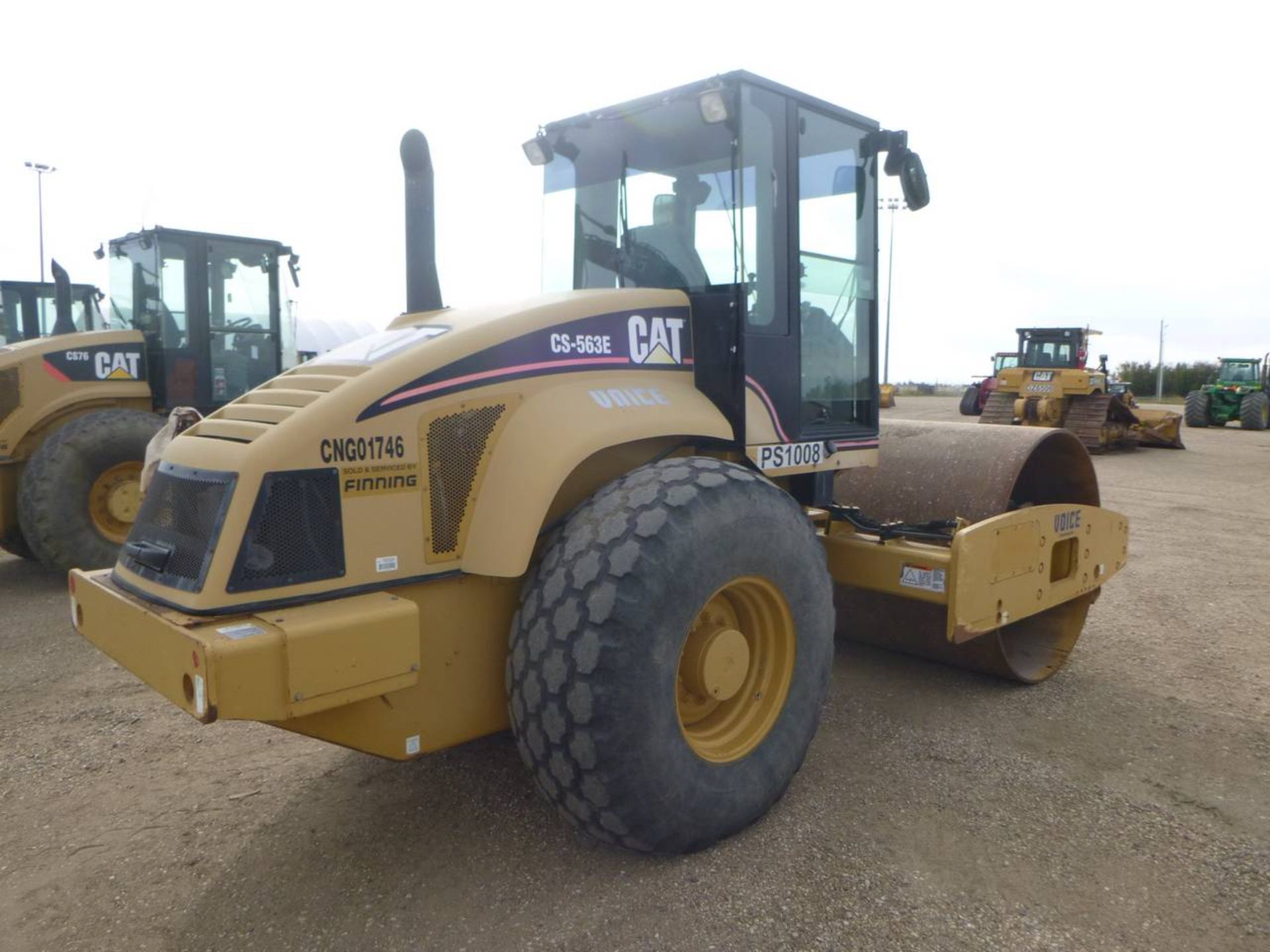 2007 Caterpillar CS-563E Compactor - Image 3 of 8