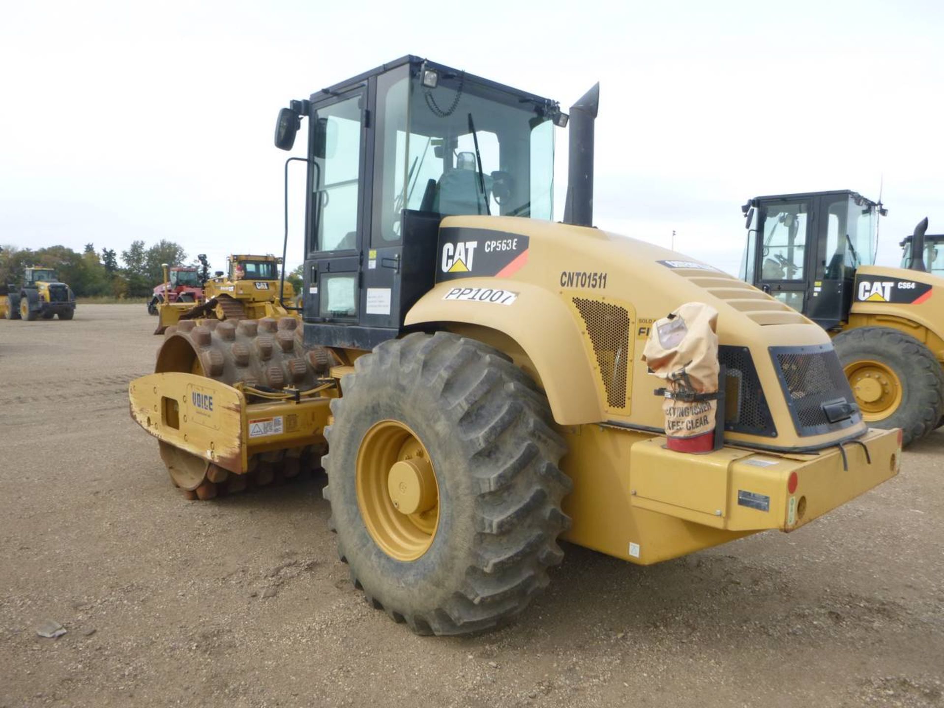 2007 Caterpillar CP-563E Compactor - Image 4 of 9