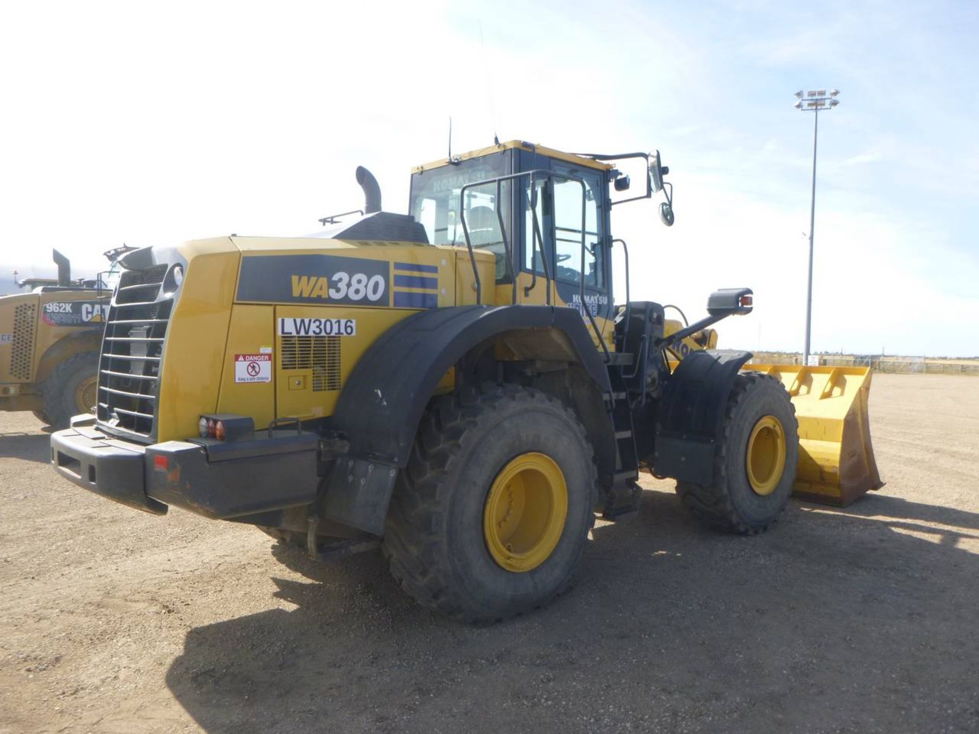 2016 Komatsu WA380-8 Front End Loader - Image 4 of 10