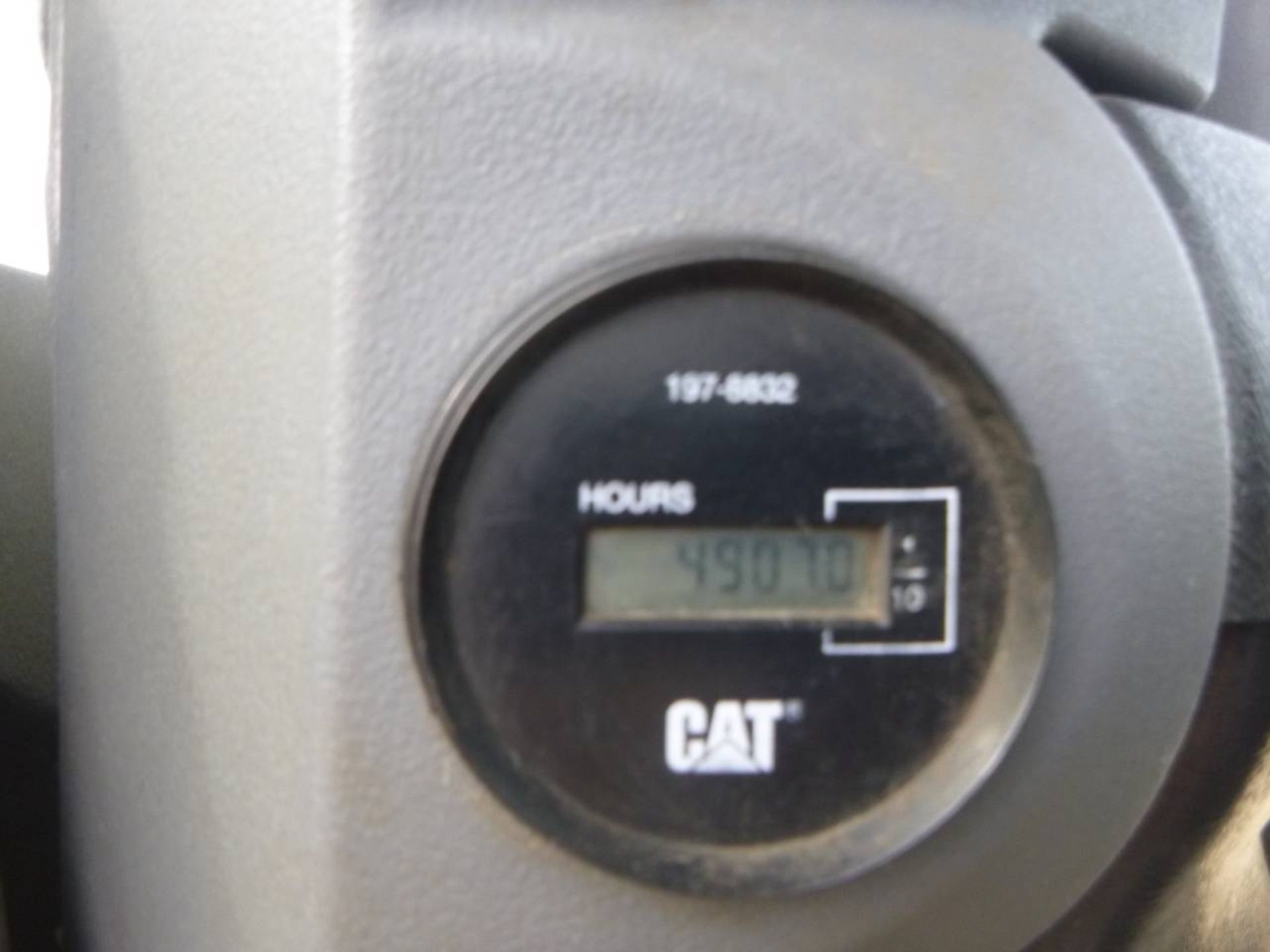 2009 Caterpillar CP56 Compactor - Image 8 of 9