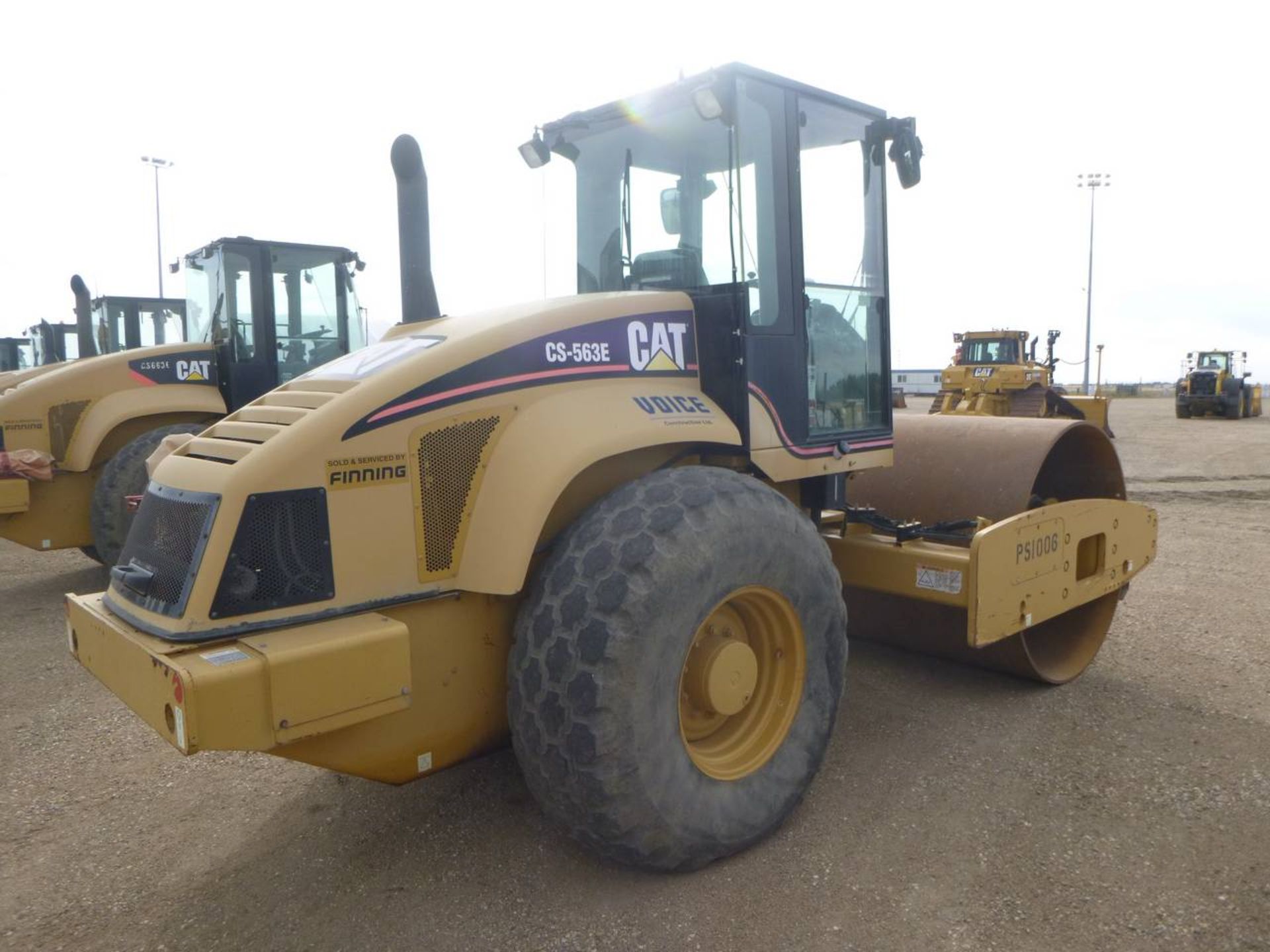 2006 Caterpillar CS-563E Compactor - Image 3 of 9