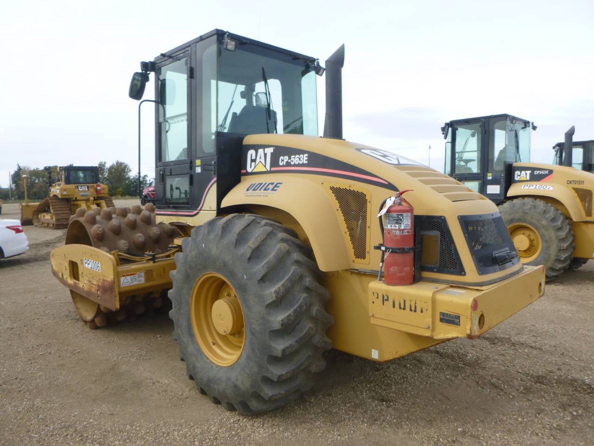 2007 Caterpillar CP-563E Compactor - Image 4 of 9