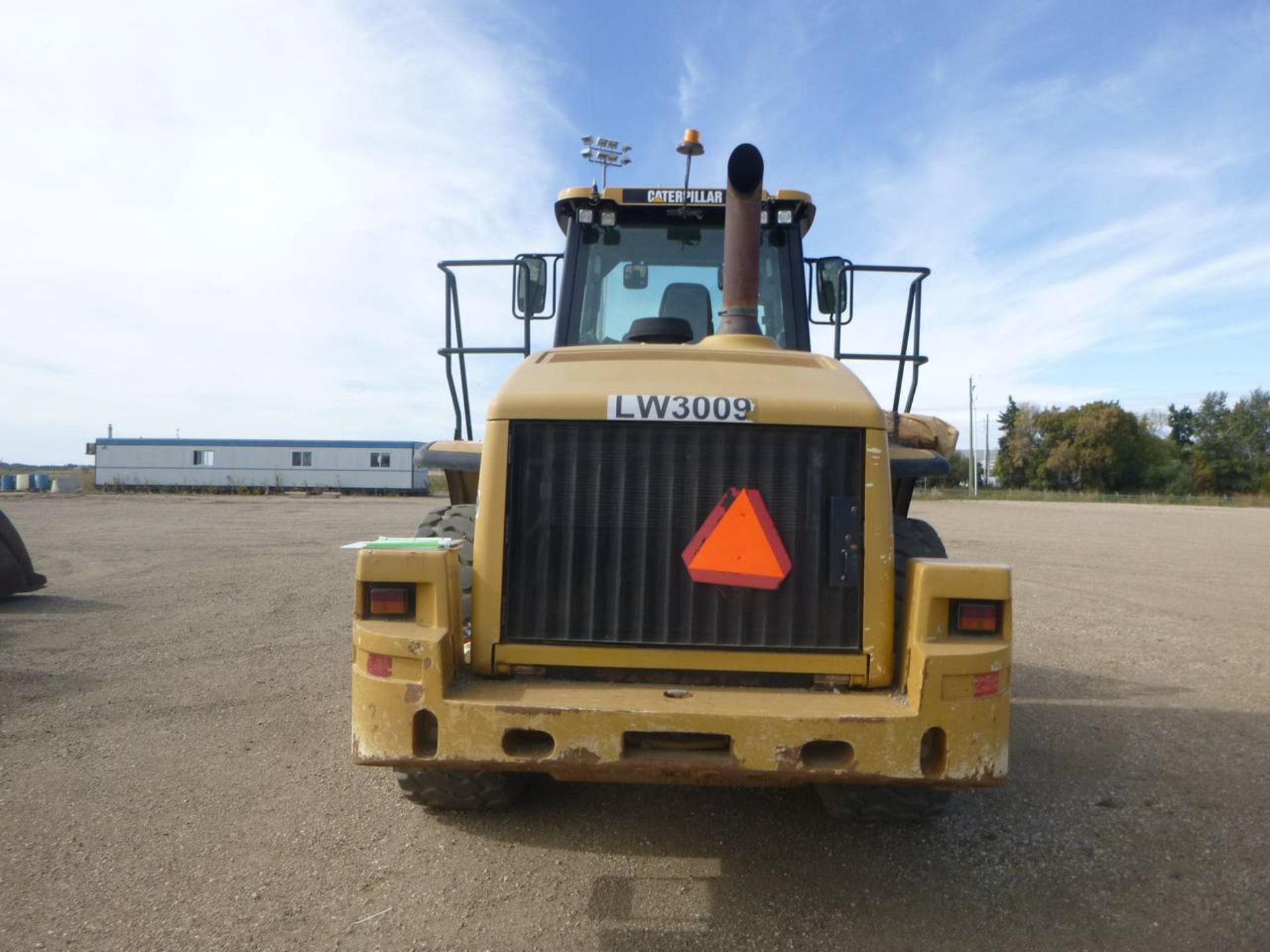 2011 Caterpillar IT62H Front End Loader - Image 4 of 8