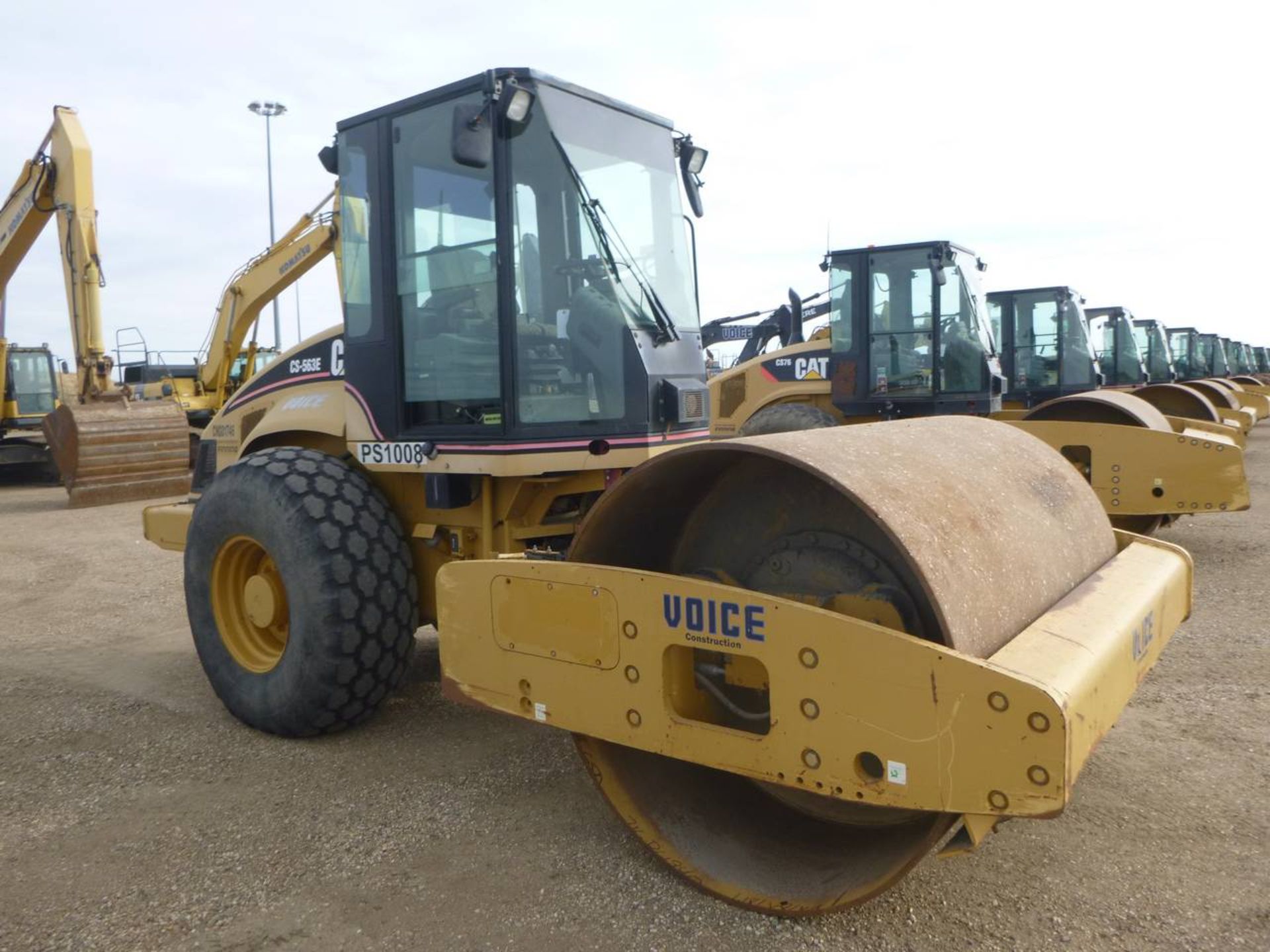 2007 Caterpillar CS-563E Compactor - Image 2 of 8