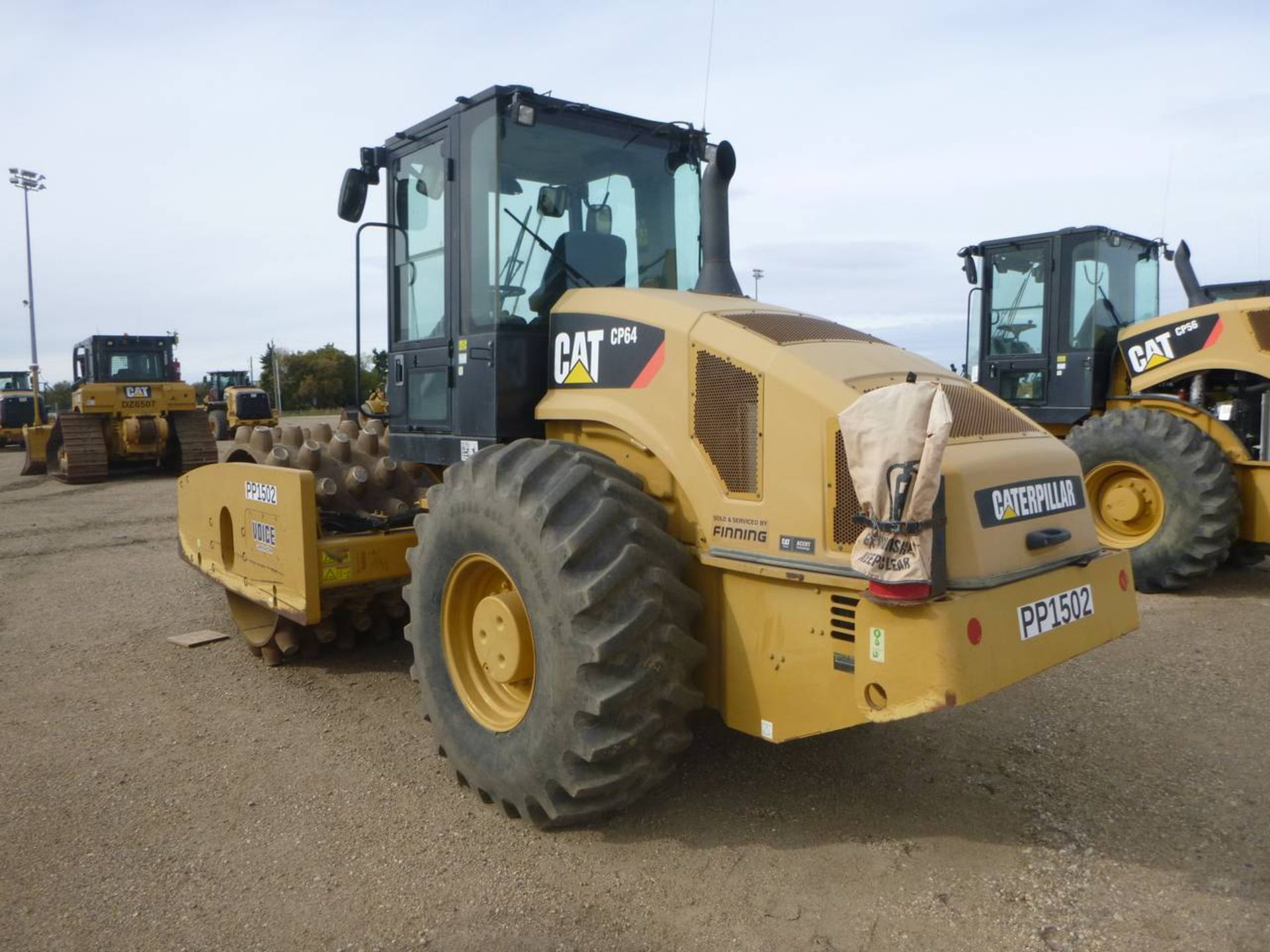 2009 Caterpillar CP64 Compactor - Image 4 of 9