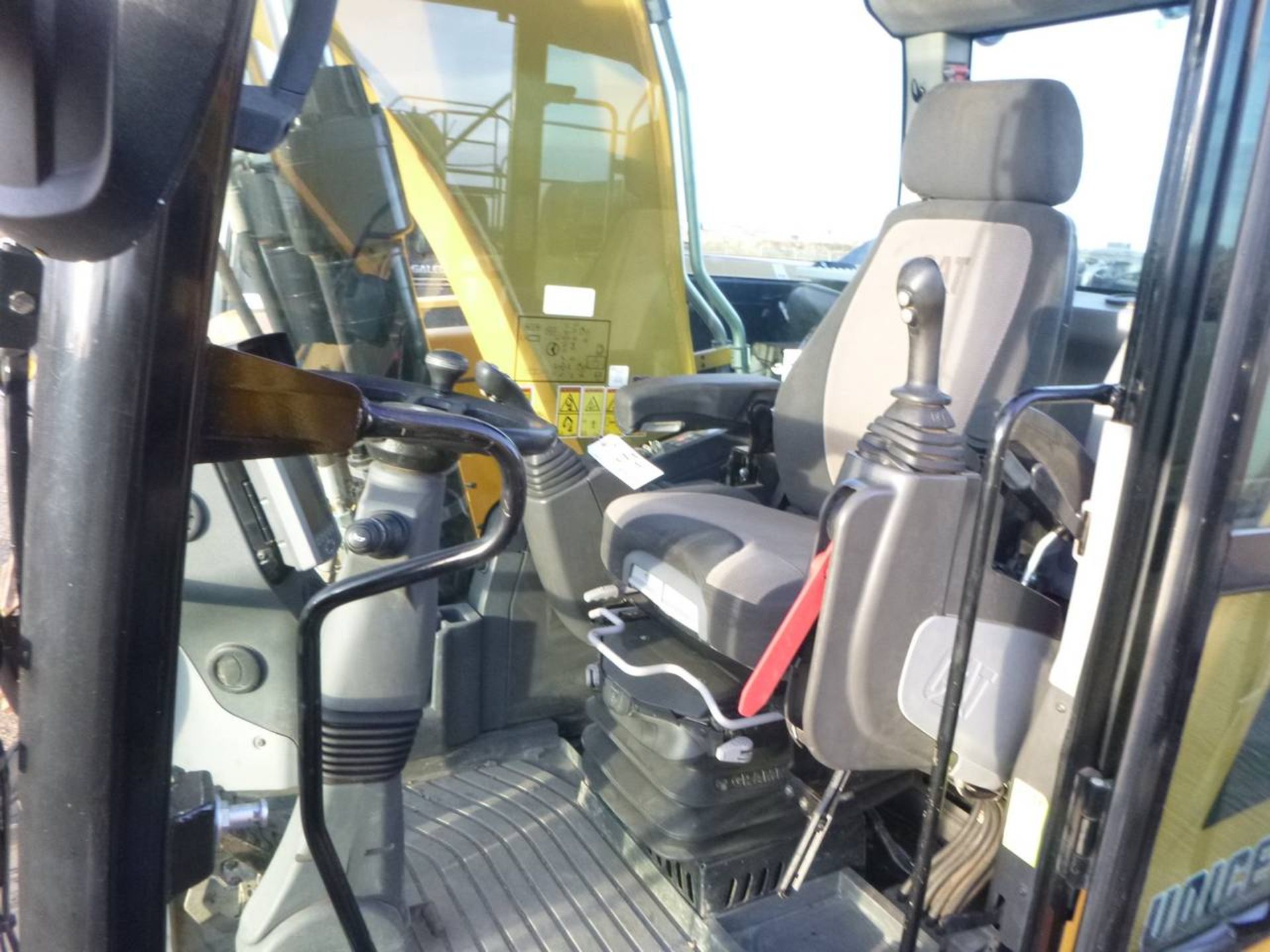 2015 Caterpillar M320F Wheel Excavator - Image 11 of 18