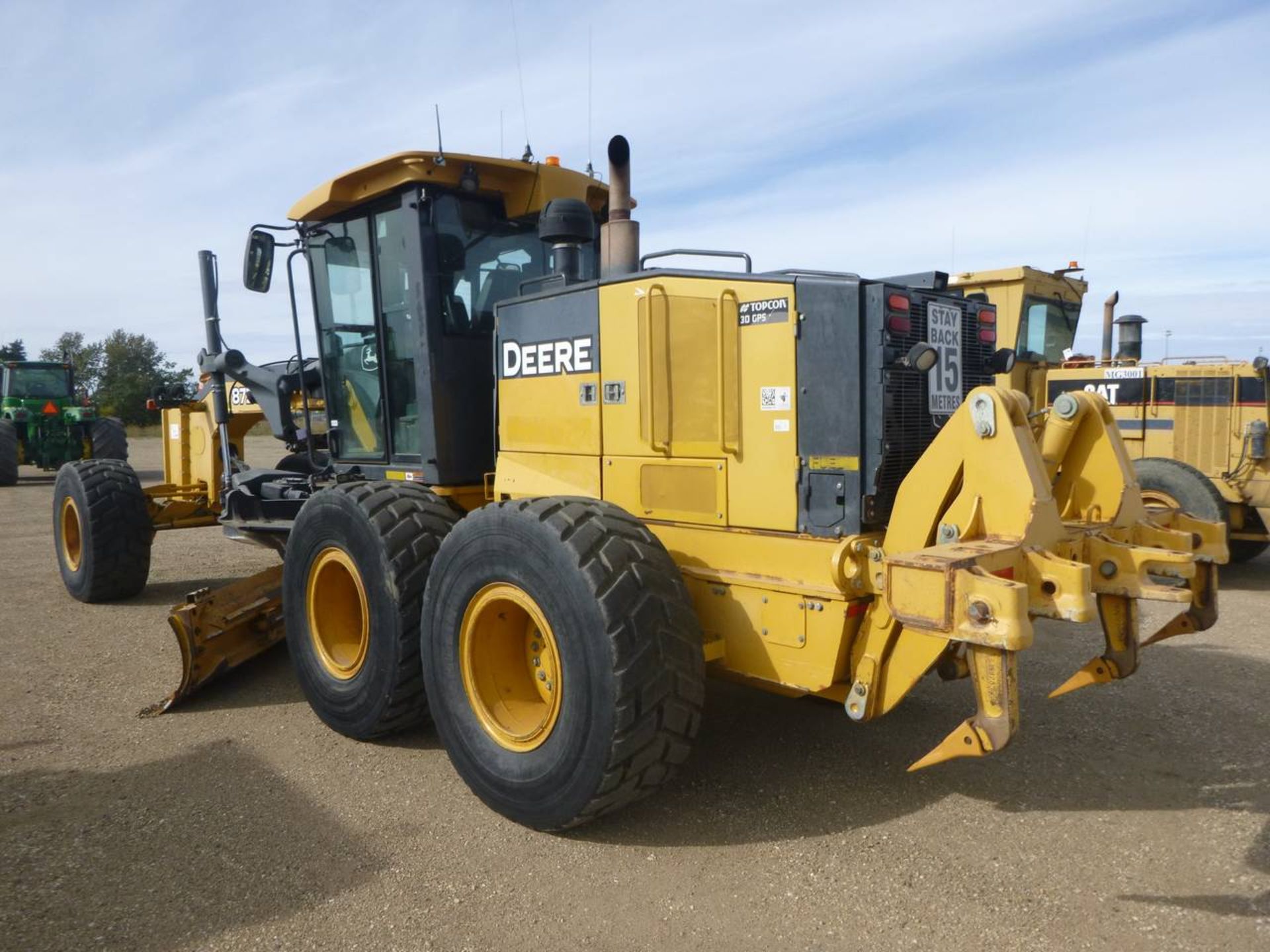 2010 John Deere 872GP Grader - Image 4 of 11