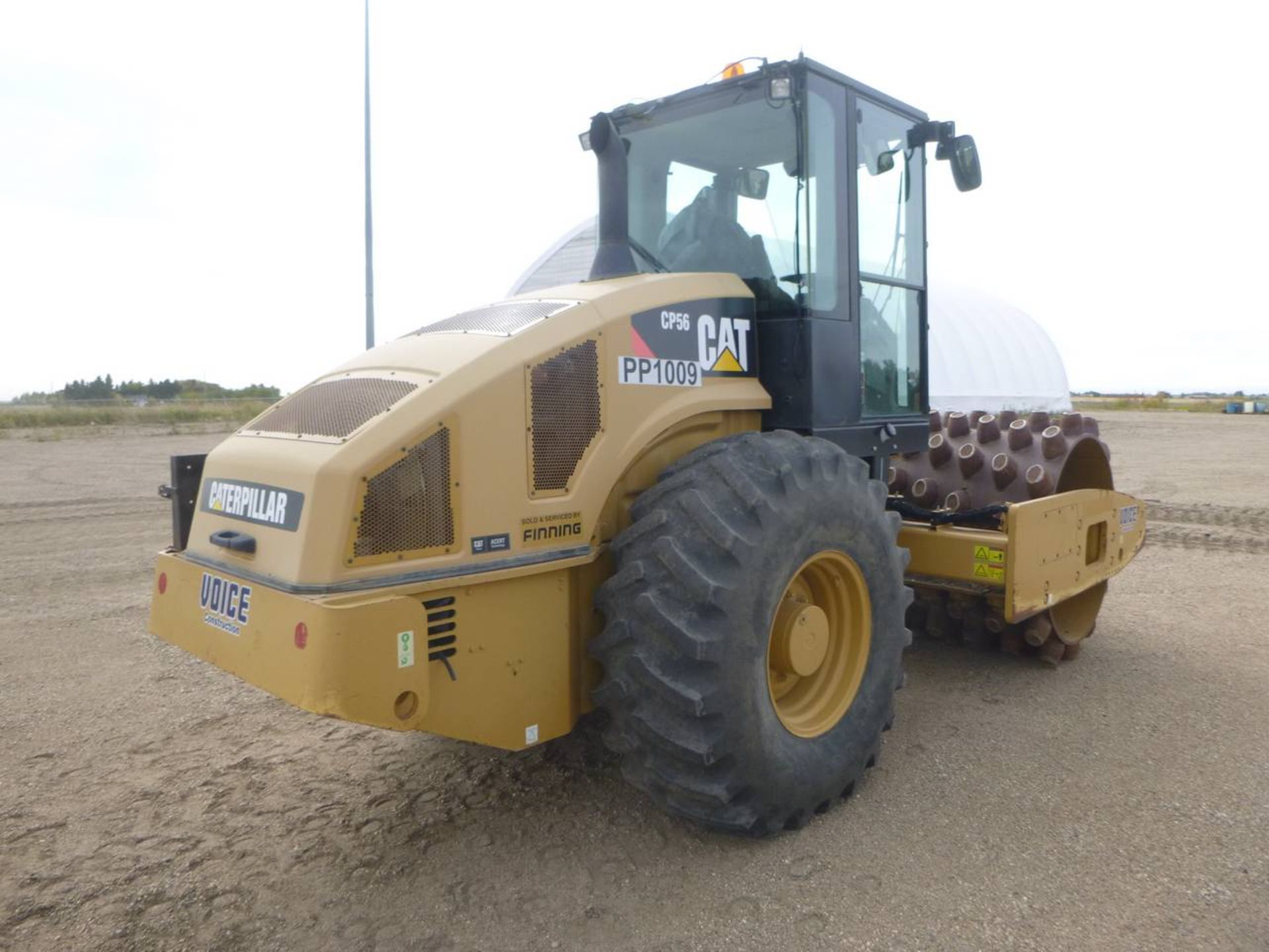 2009 Caterpillar CP56 Compactor - Image 3 of 9