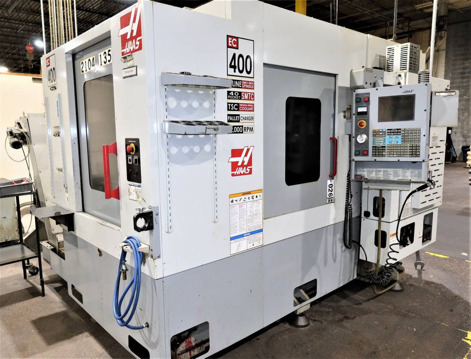 2004 Haas EC-400 16" X 16" 4-AXIS PRECISION HORIZONTAL MACHINING CENTER