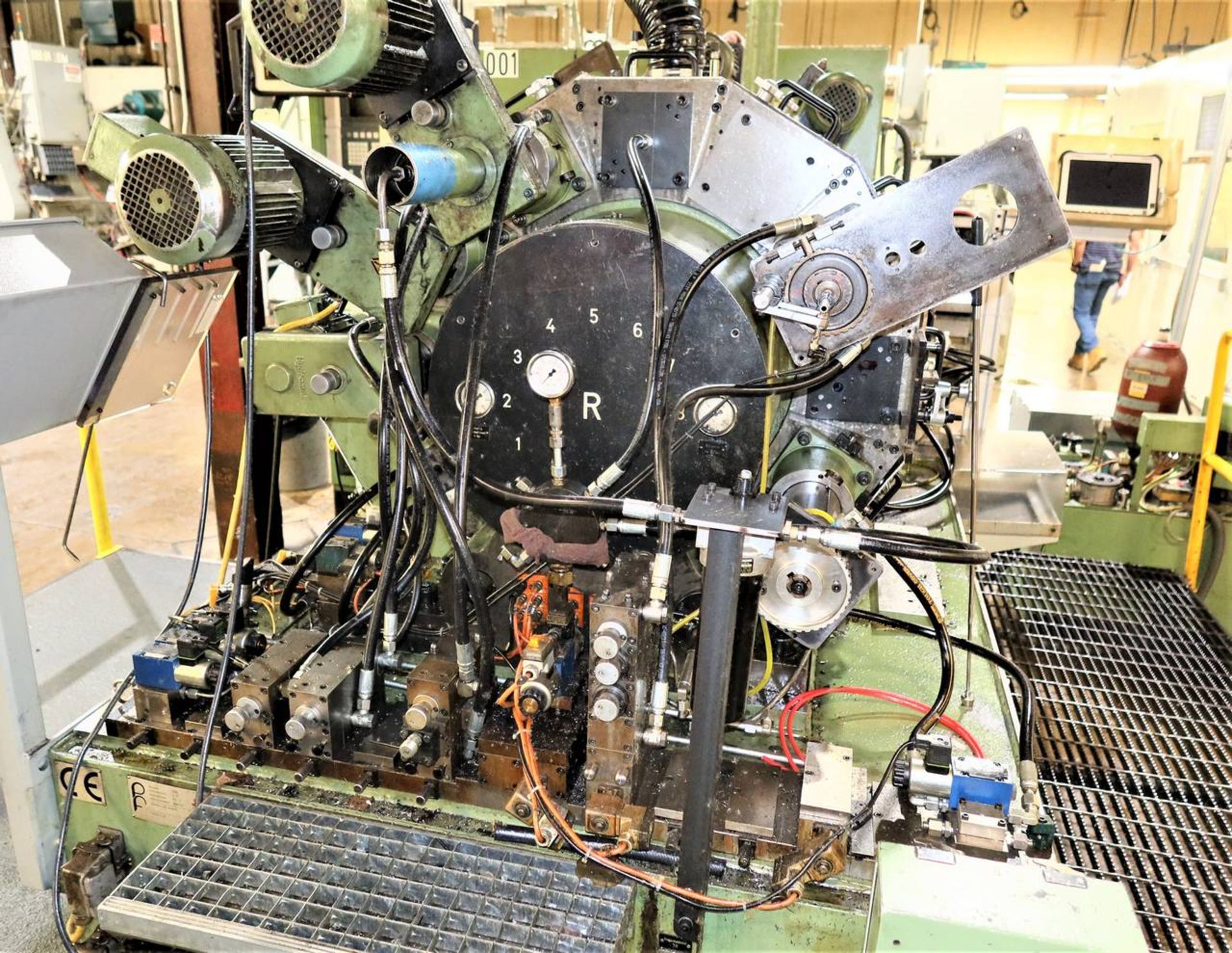 Hydromat V12 9`6/148 Rotary Transfer Machine - Image 8 of 15